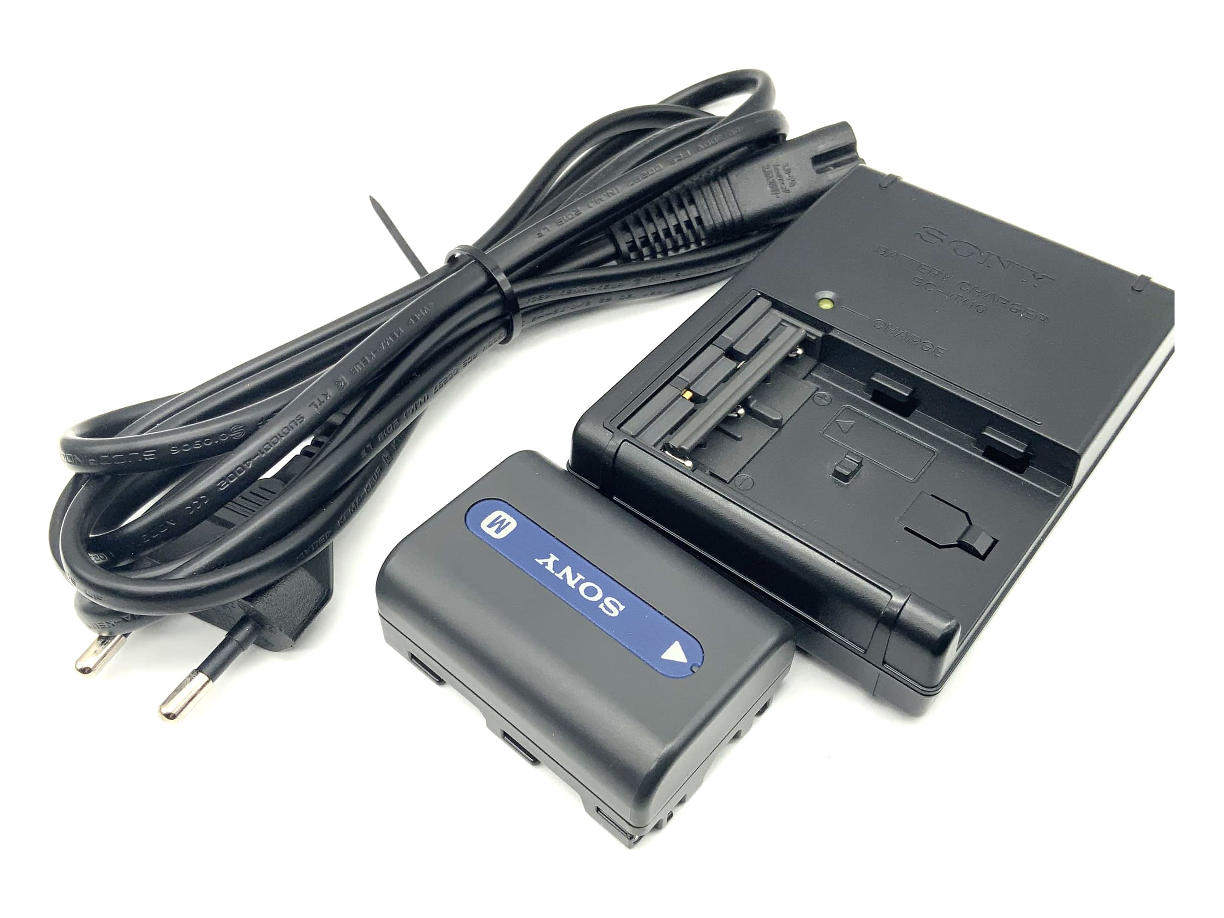 Sony a100 SLR camera DSLR alpha 100 digital body (Sony A)