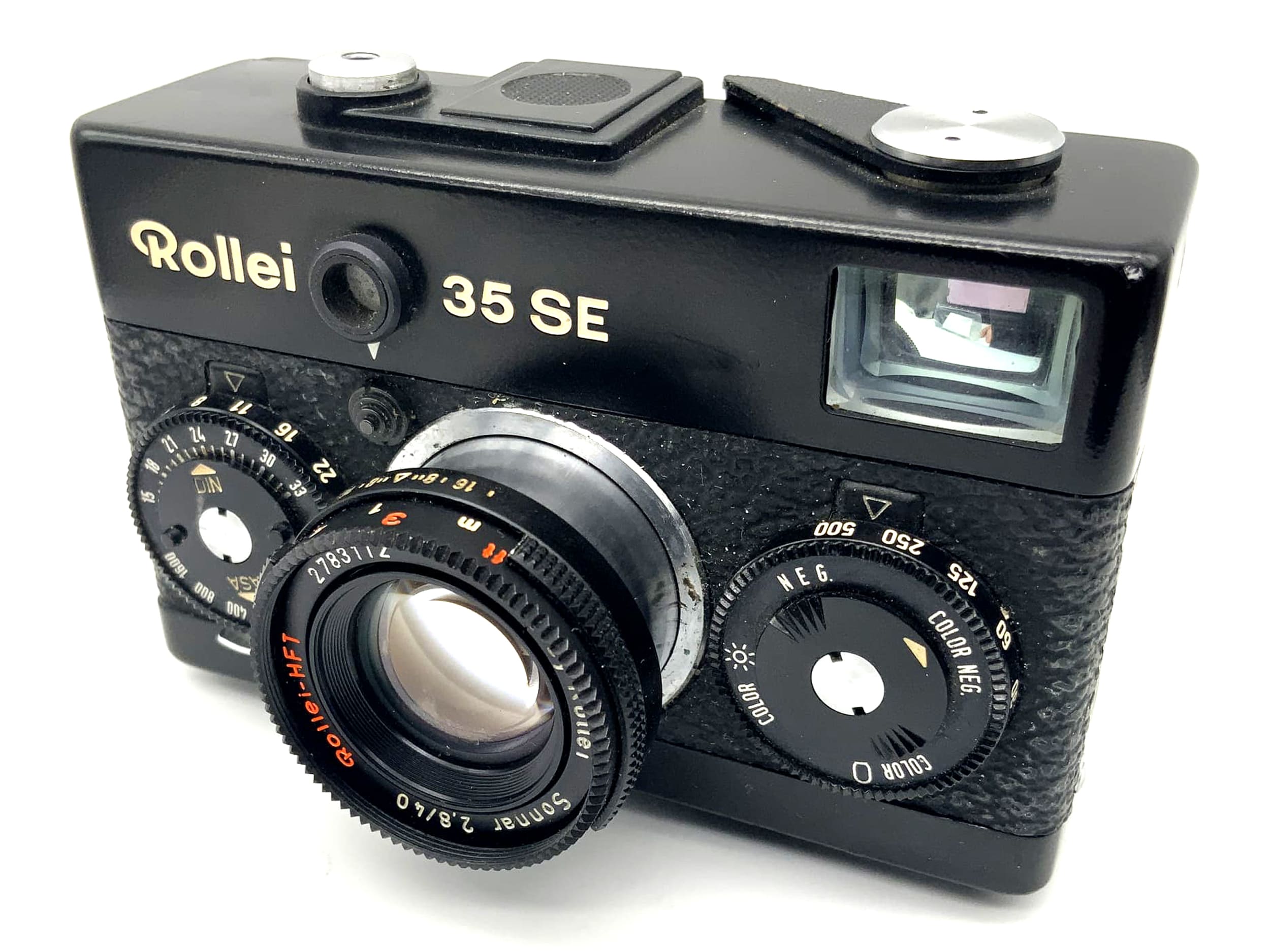 Rollei 35 SE rangefinder camera with Rollei-HFT Sonnar 2.8/40 black lens! Read the text!
