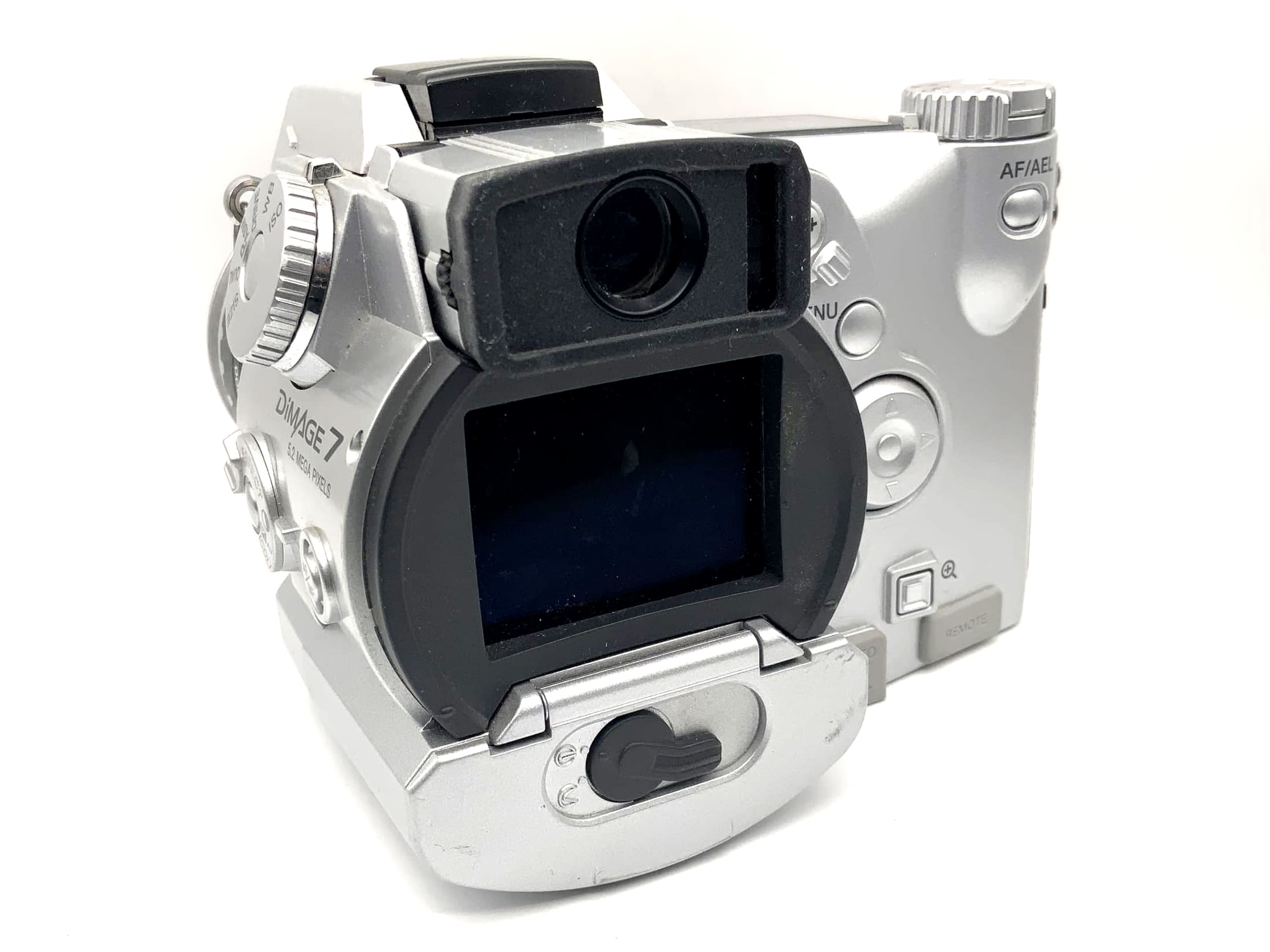 Minolta Dimage 7 with 7x Optical Zoom Lens GT 7.2-50.8mm 1:2.8-3.5 APO 5.2 MP