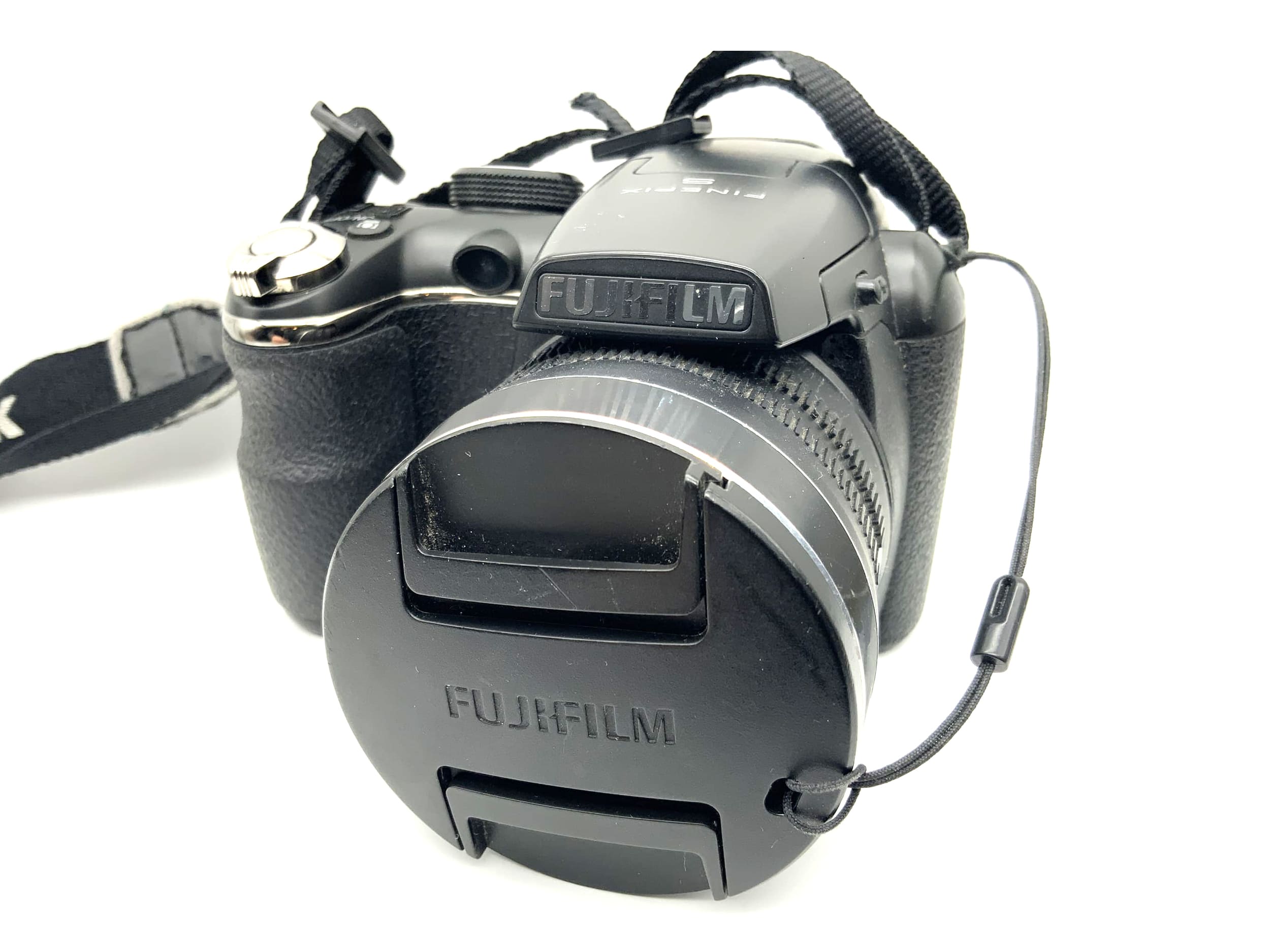 Fujifilm Finepix S4300 with Super EBC Lens 26x Zoom f=4.3-111.8mm 1:3.1-5.9 14 MP