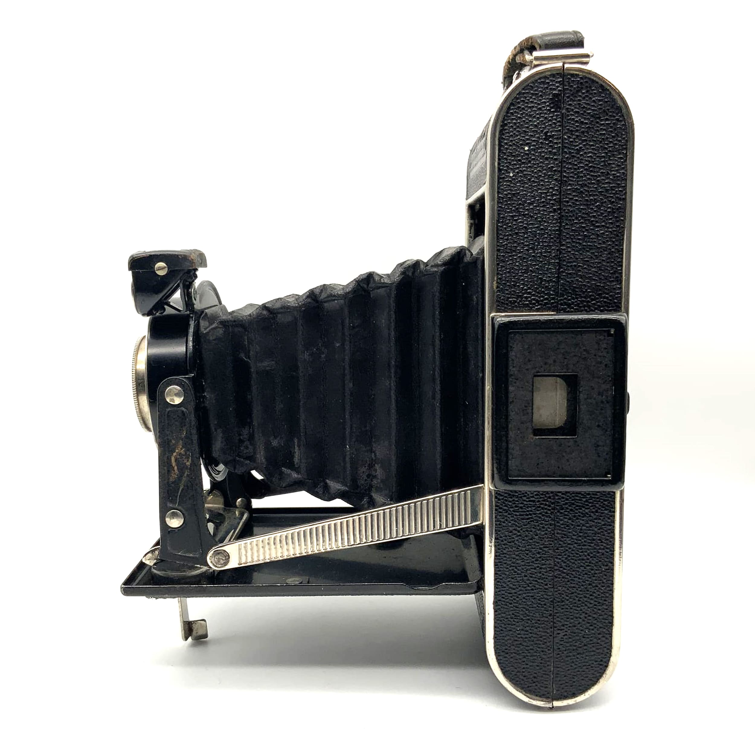 Kodak Junior 620 folding camera with Anastigmat 1:7.7 f=10.5cm analogue camera