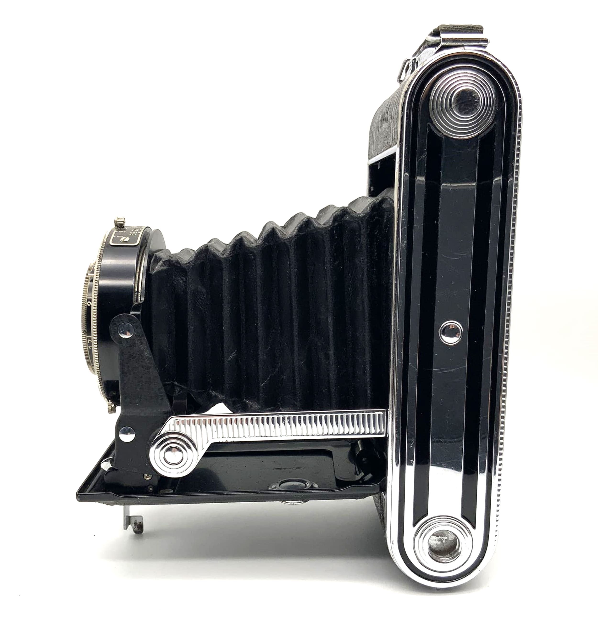 Kodak Junior 620 folding camera with Anastigmat f:4.5 F=10.5cm analog camera