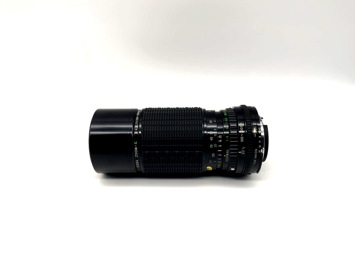 Sigma 100-200mm 1:4.5 Lens Ai-S Zoom-K Multi-Coated Camera Lens (Nikon F)