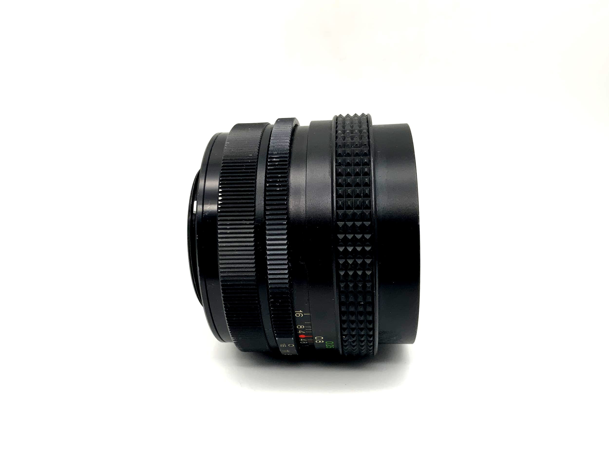 Vivitar 28mm 1:2.5 Auto Wide-Angle Camera Lens (M42)
