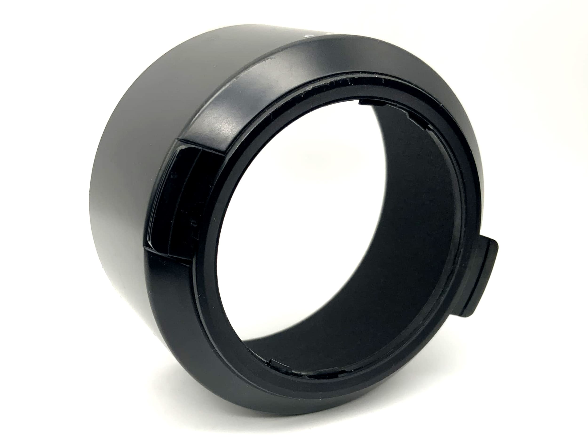 Minolta A 100-200 / 4.5 Lens Hood