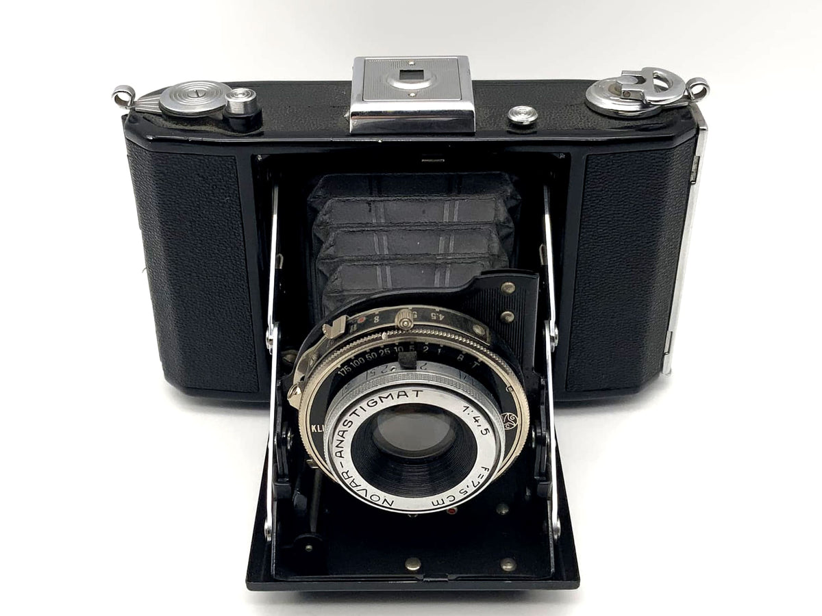 Zeiss Ikon Nettar 515/16 folding camera with Novar Anastigmat 1:4.5 f=7.5cm
