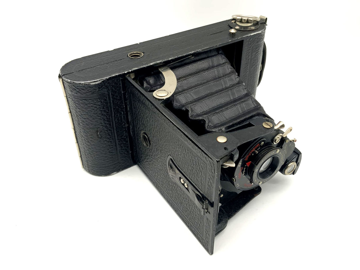 Voigtländer Bessa folding camera with Anastigmat Voigtar 1:7.7