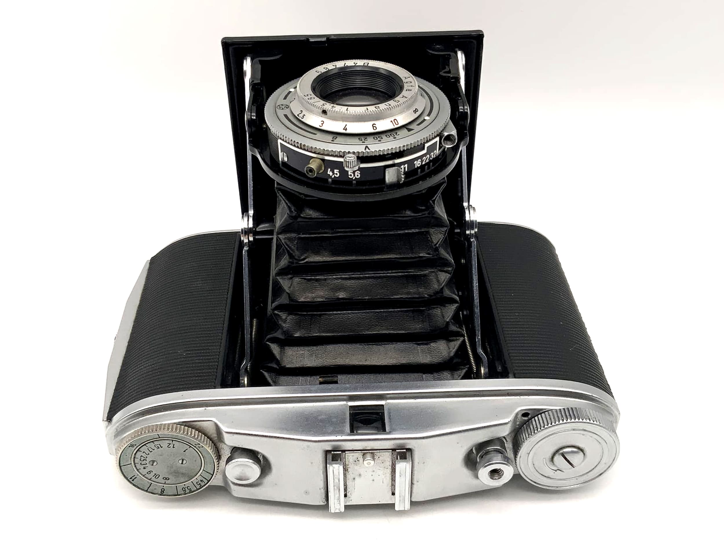 Agfa Isolette II folding camera with Agnar 1:4.5 / 85 Vario analogue camera