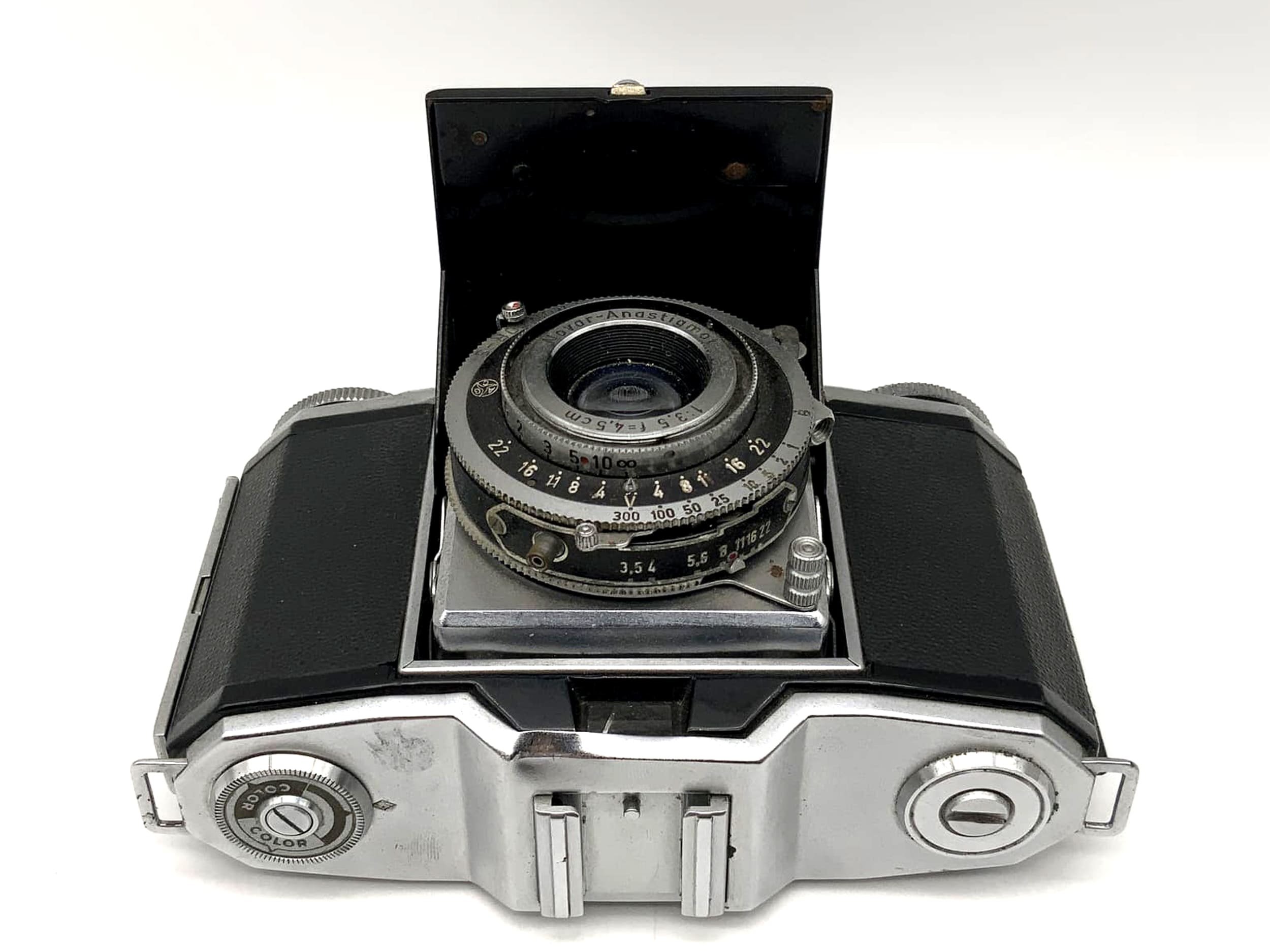 Zeiss Ikon Ikonta 522/24 folding camera with Novar Anastigmat 1:3.5 f=4.5cm ProntorS