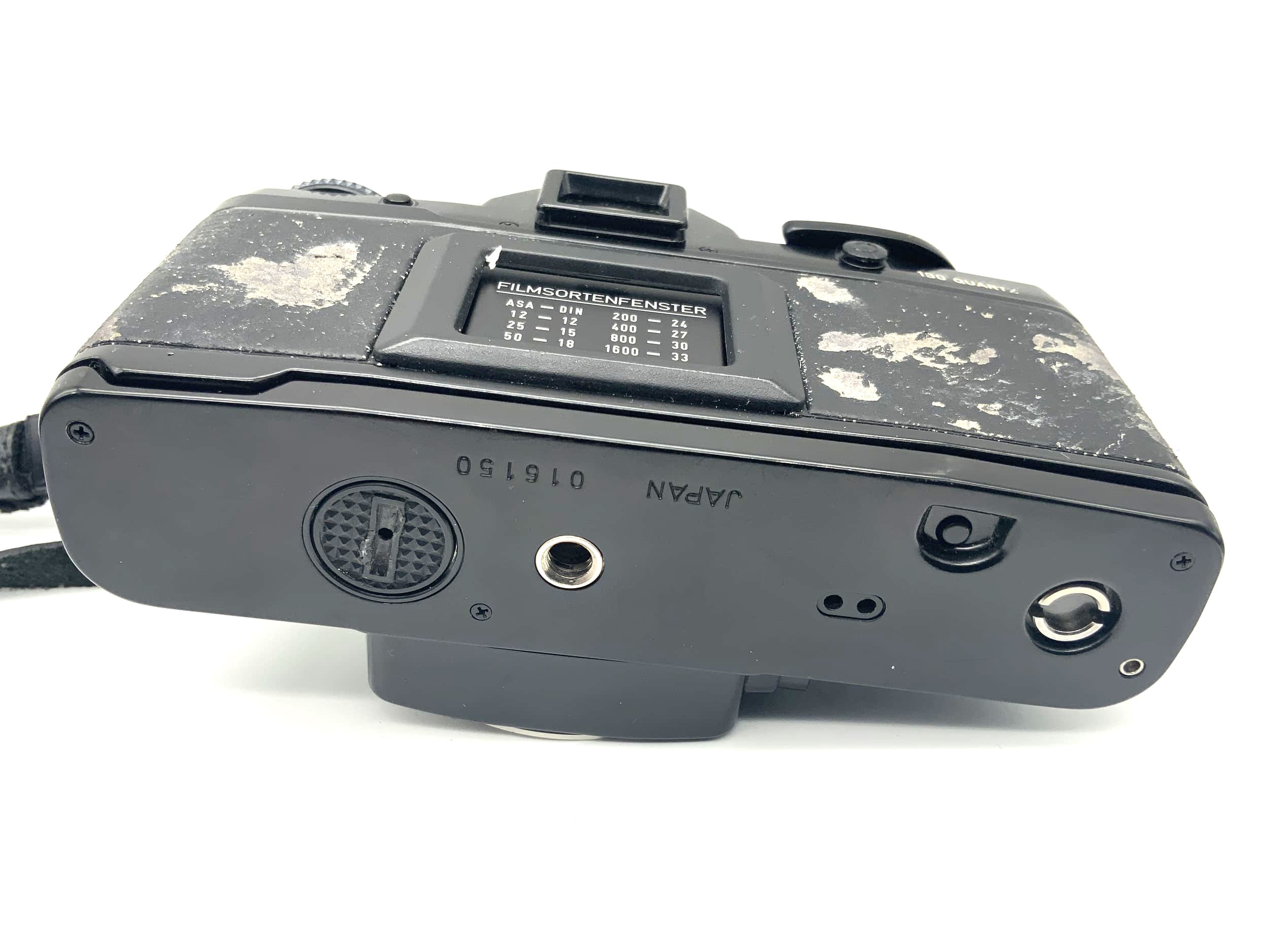 Contax 139 Quartz 35mm SLR analog camera body (Yashica/Contax)