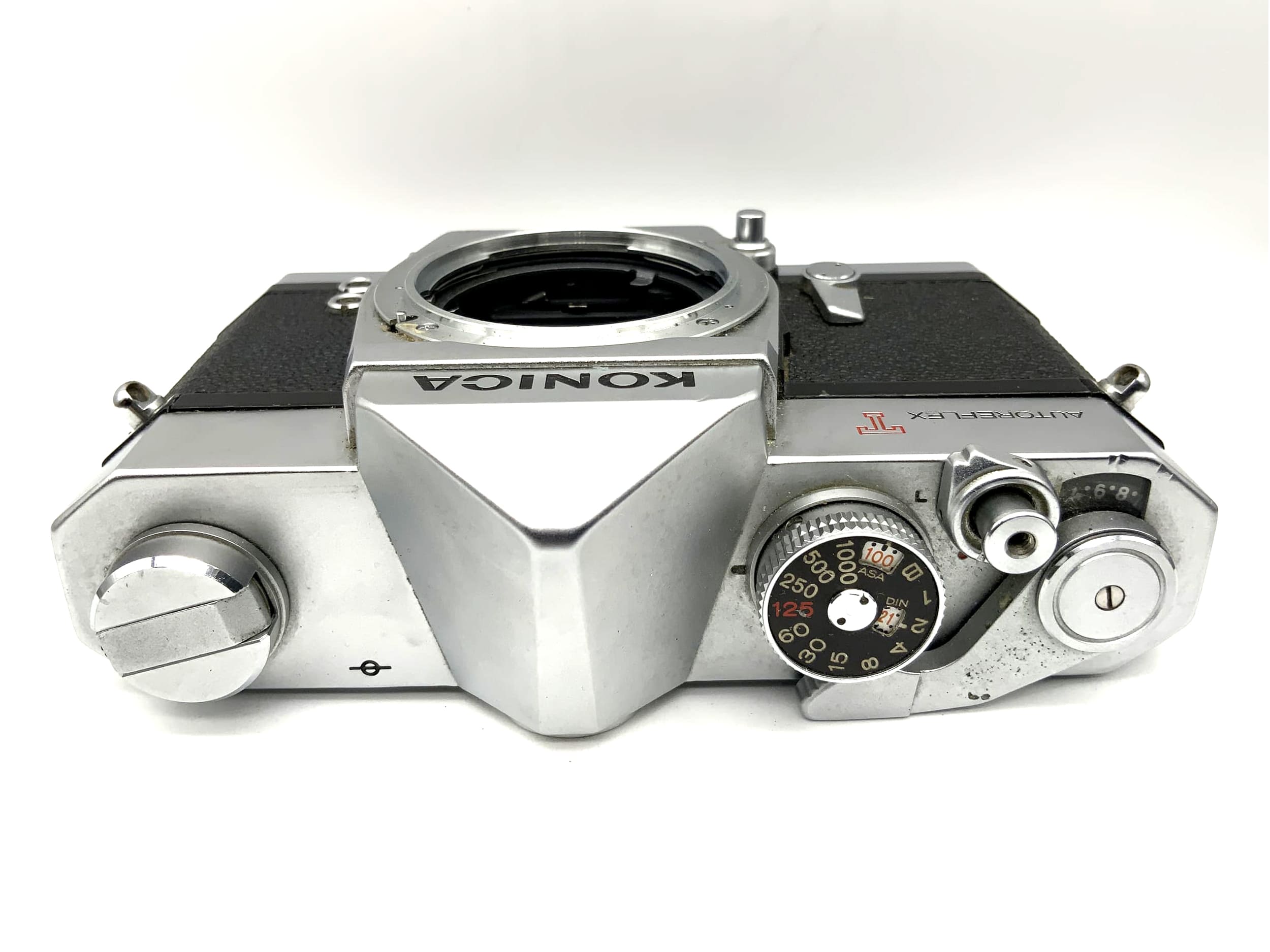 Konica Autoreflex T 35mm SLR analog camera body (Konica AR)