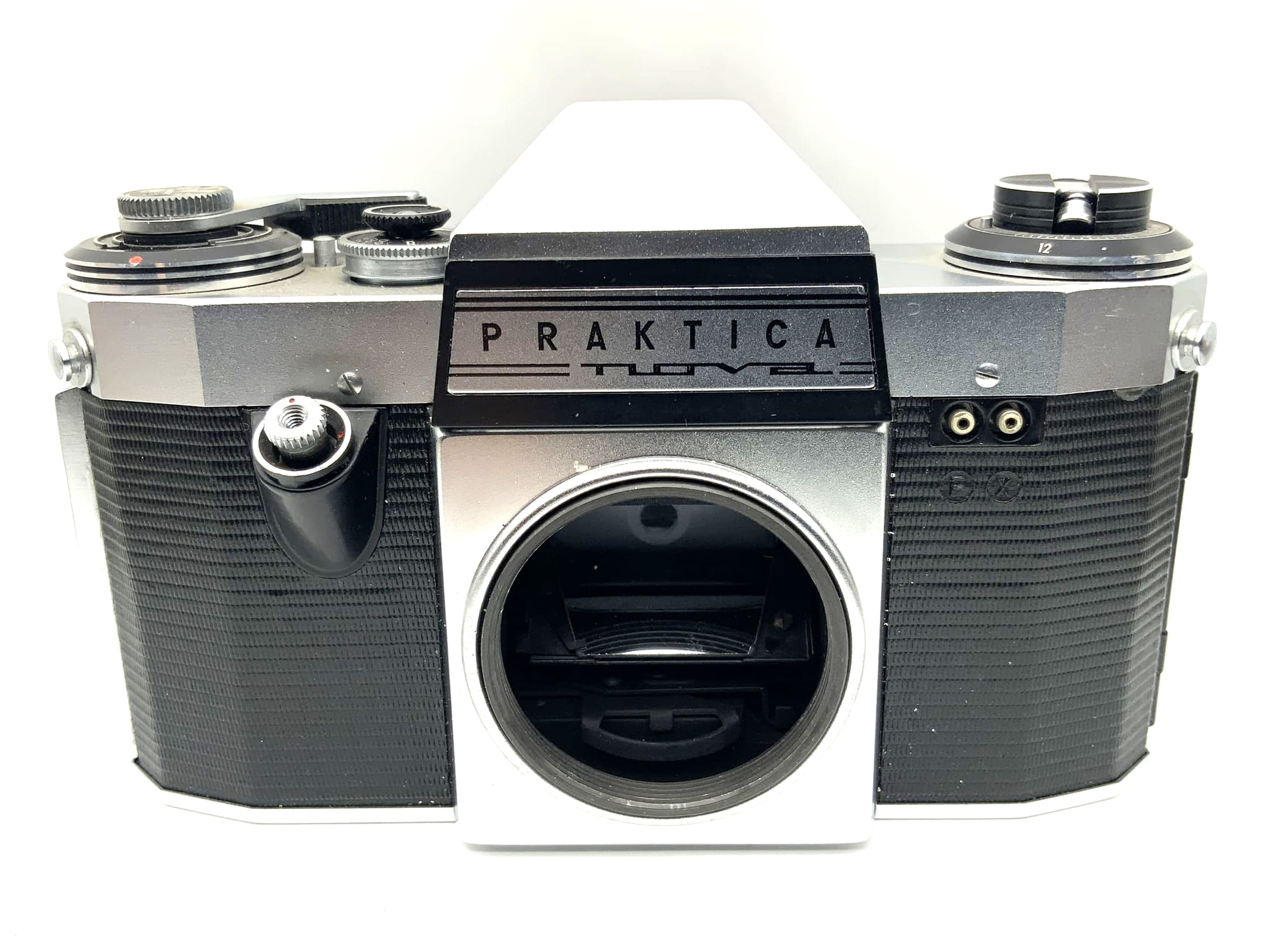Praktica nova 35mm SLR analog camera Pentacon body (M42)