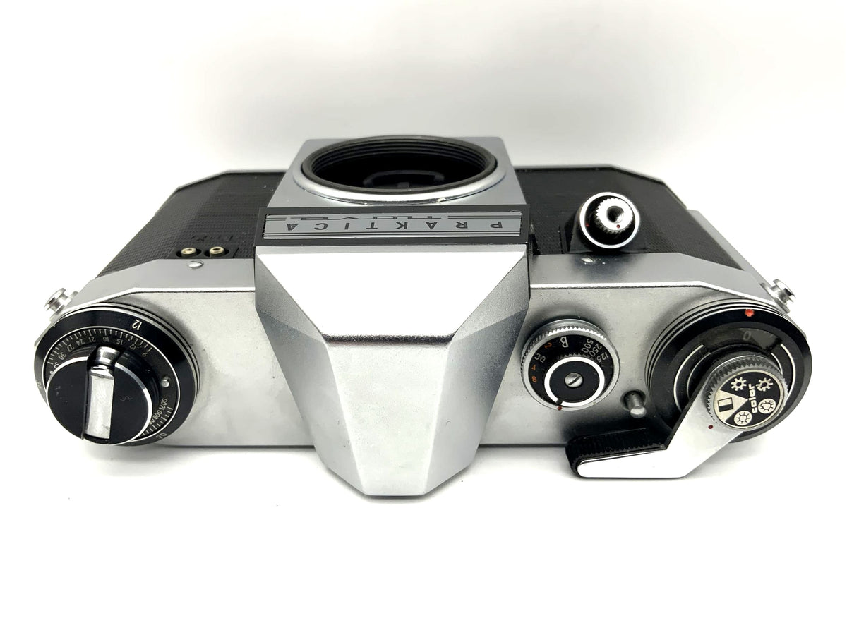 Praktica nova 35mm SLR analog camera Pentacon body (M42)