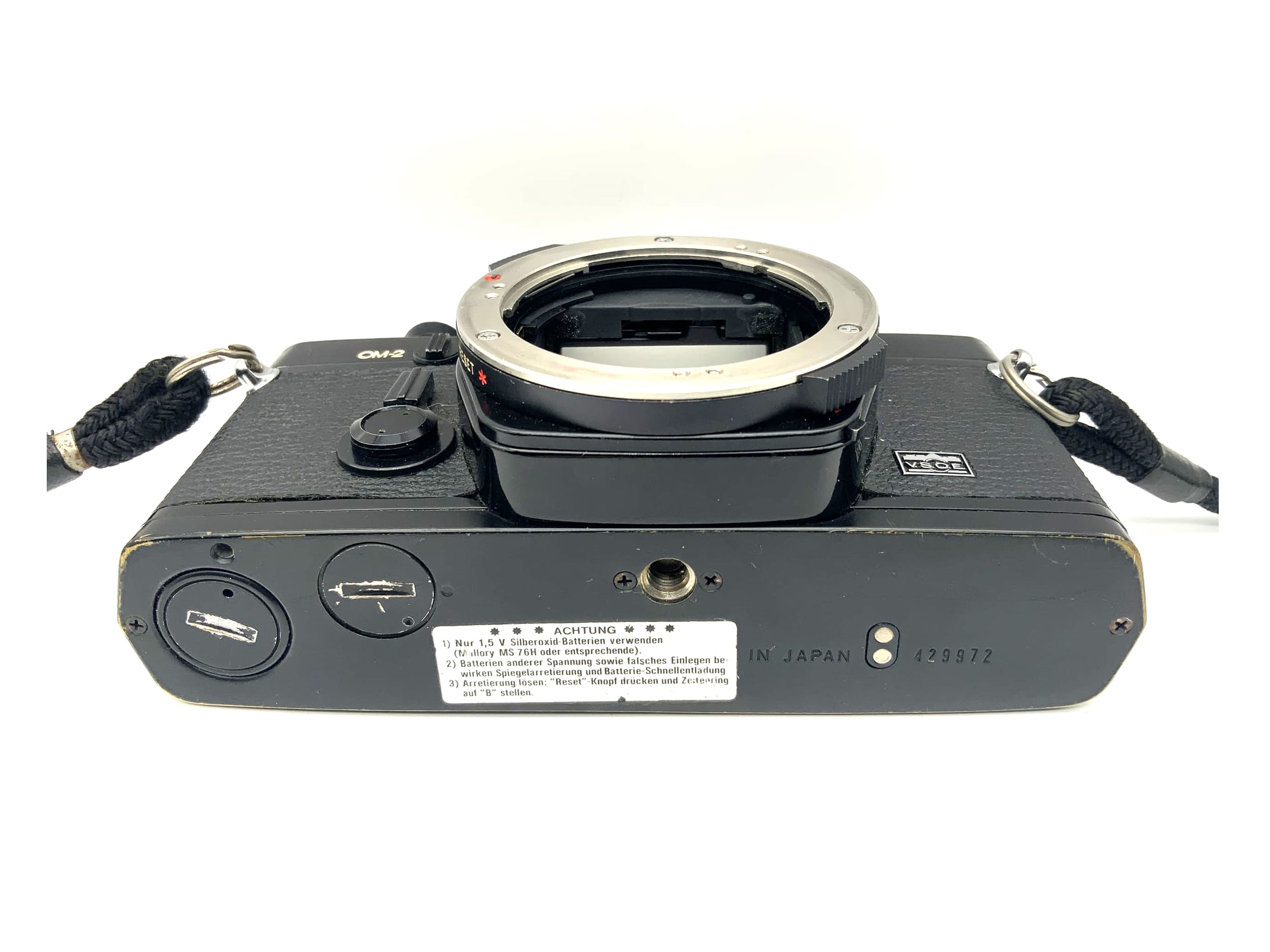 Olympus OM-2 35mm SLR analog body (Olympus OM) !Light meter defective!