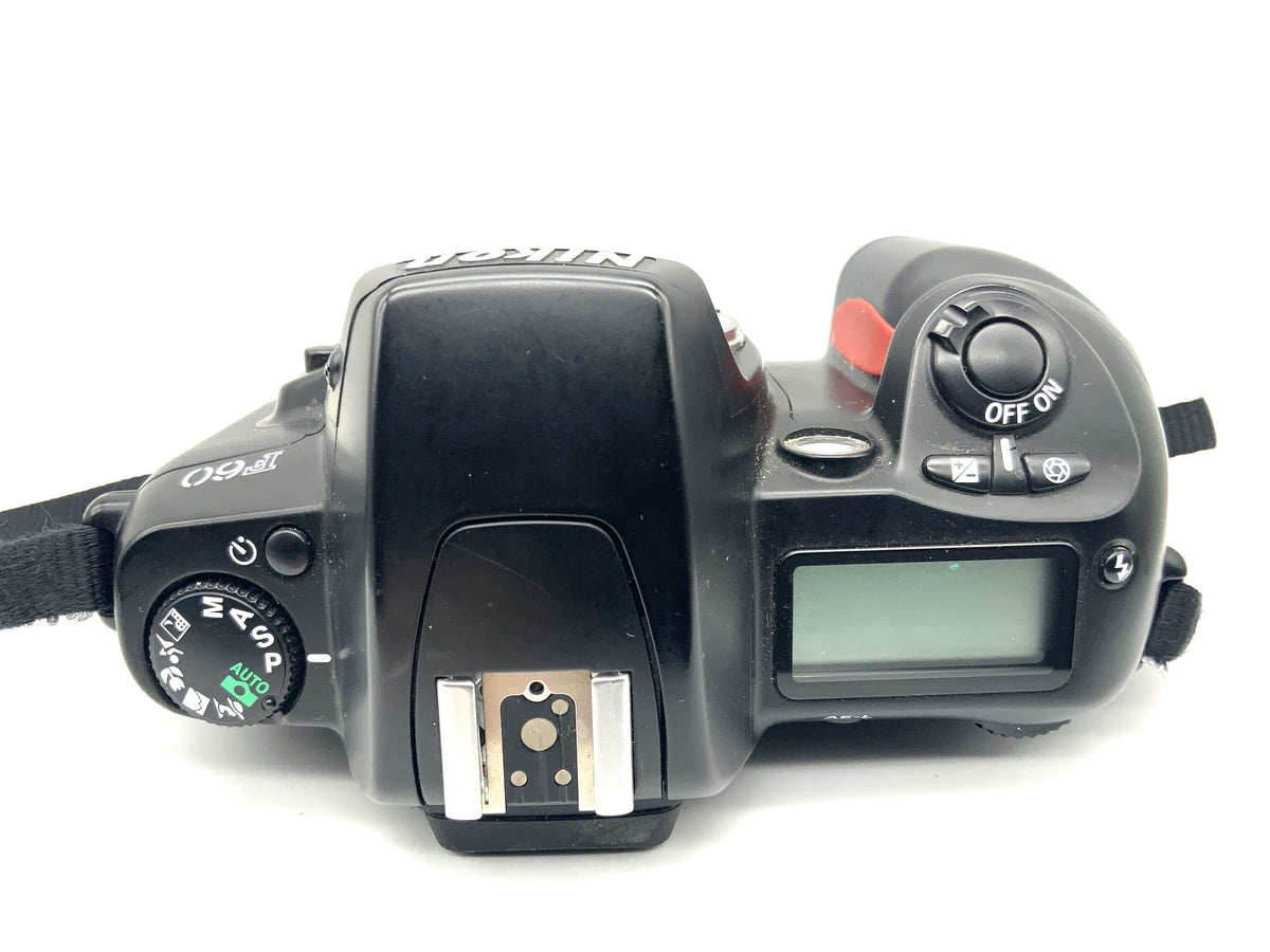 Nikon F60 35mm SLR analog body (Nikon AF)