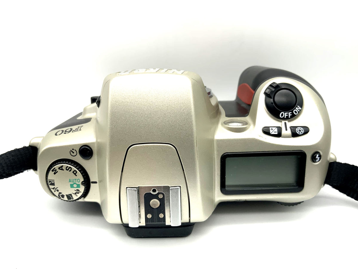 Nikon F60 35mm SLR analog body (Nikon AF)