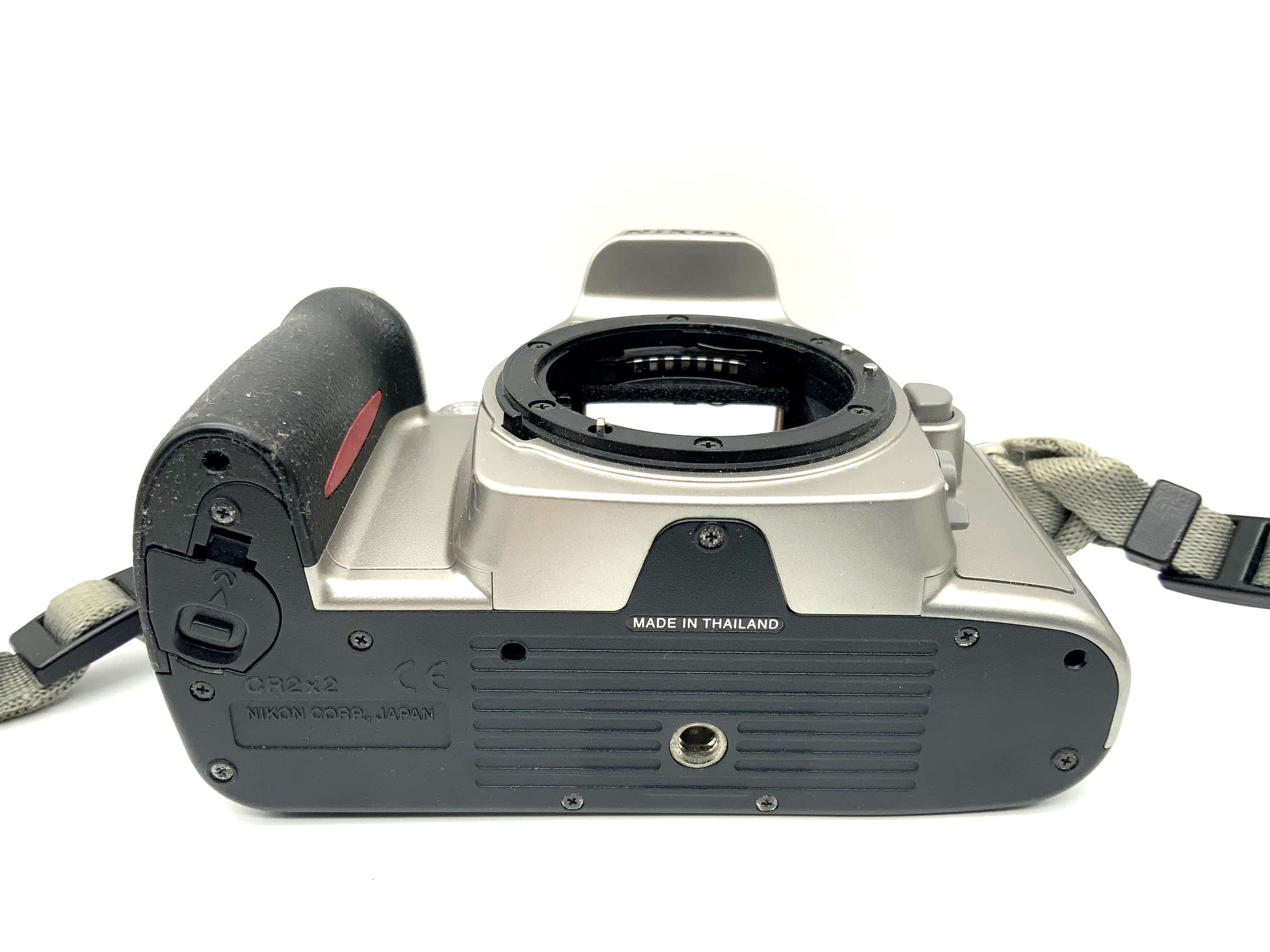 Nikon F55 35mm SLR analog body (Nikon AF)