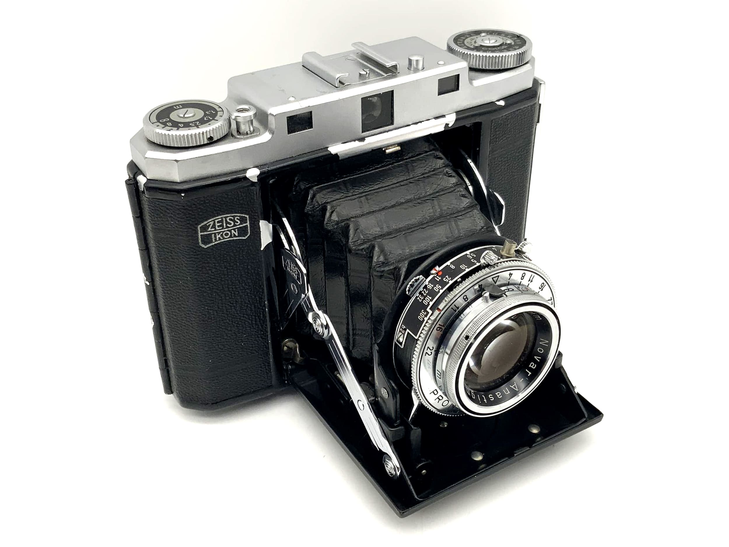 Zeiss Ikon Ikonta M 524/16 folding camera Novar Anastigmat 1:3.5 f=75mm Prontor-SVS