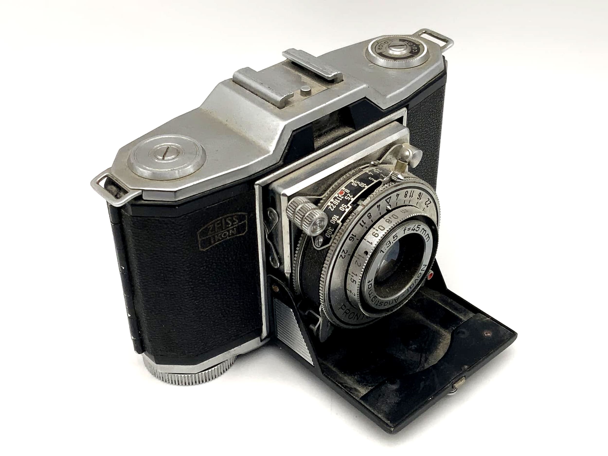 Zeiss Ikon Ikonta 522/24 folding camera Novar Anastigmat 1:3.5 f=45mm Prontor-SV