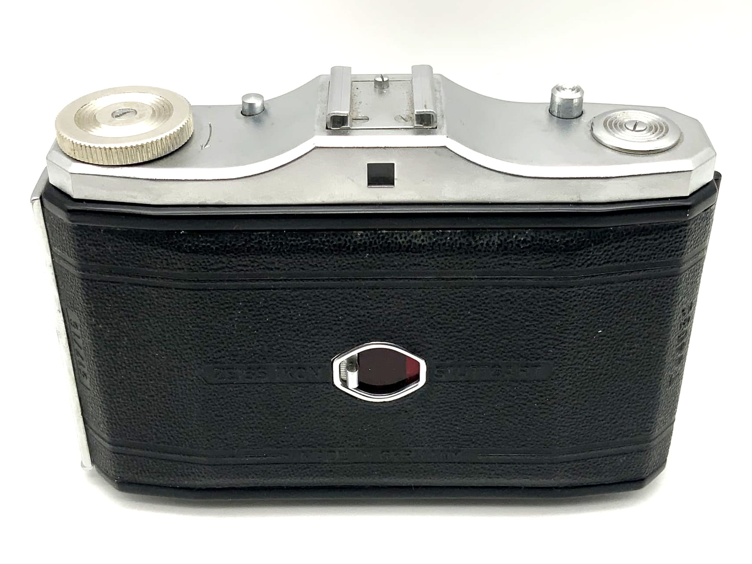 Zeiss Ikon Nettar 517/16 folding camera with Novar Anastigmat 1:4.5 f=75mm Prontor-S