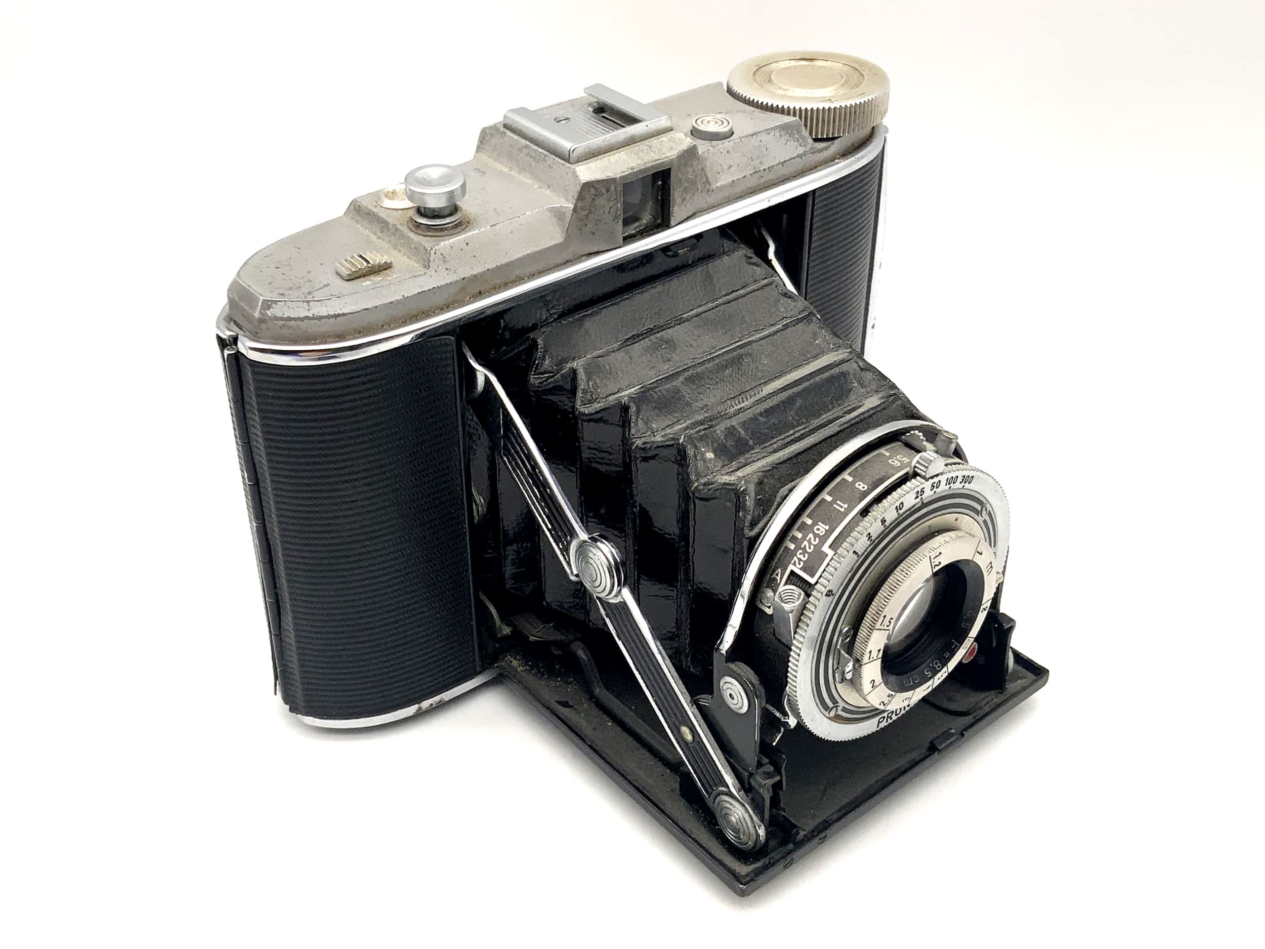 Agfa Isolette folding camera with Apotar 1:4.5 F=8.5cm Prontor-S