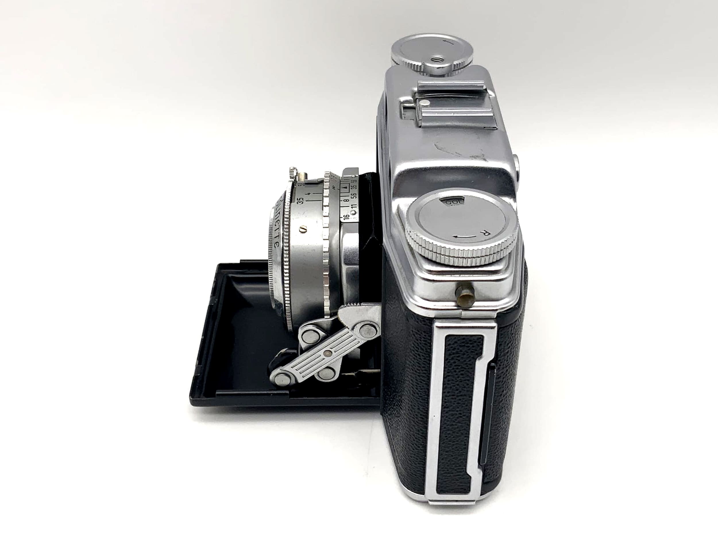 Agfa Super Solinette folding camera with Solinar 1:3.5/50 Synchro-Compur lens