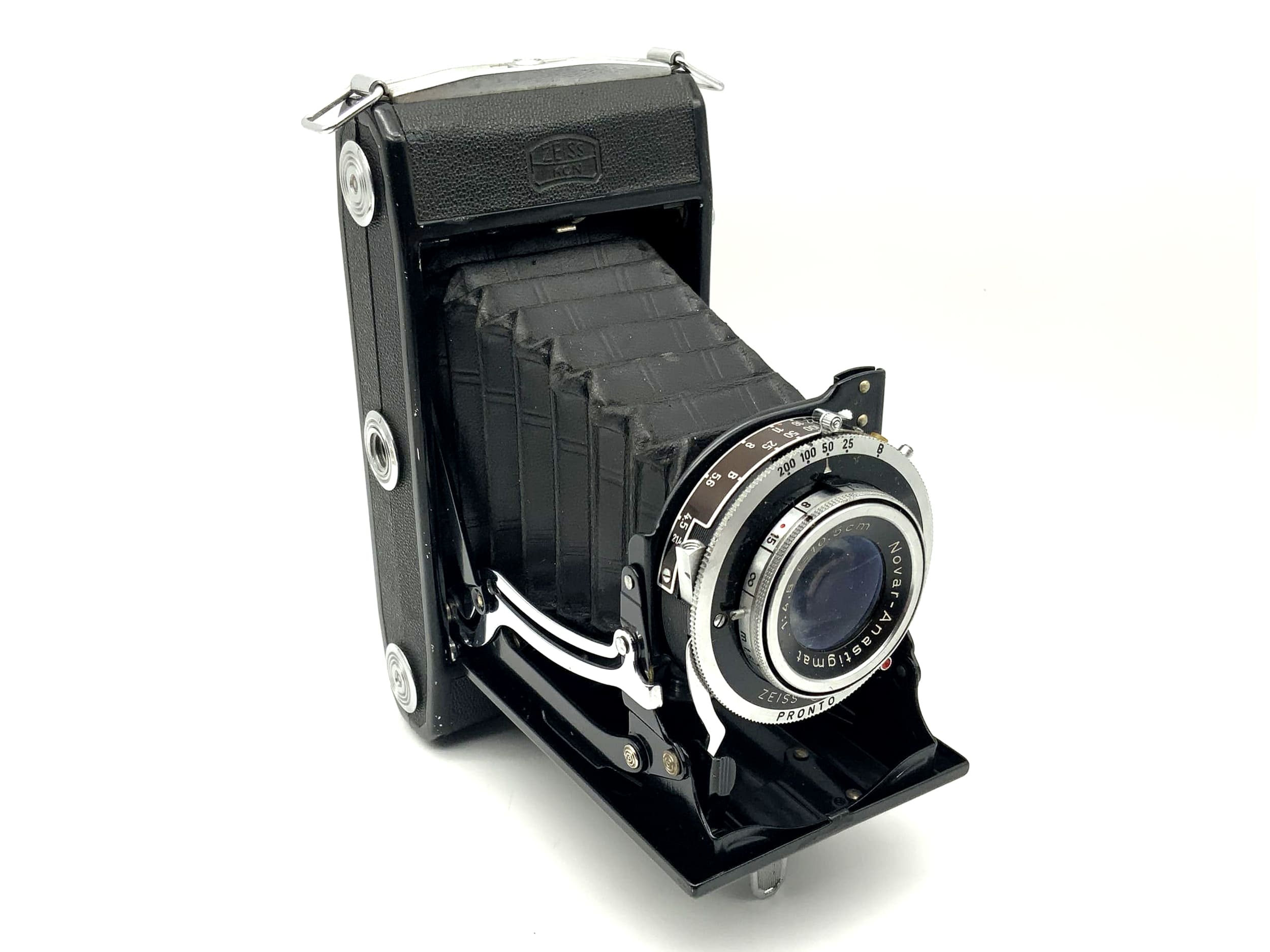 Zeiss Ikon Ercona folding camera with Novar Anastigmat 1:4.5 f=10.5cm Pronto