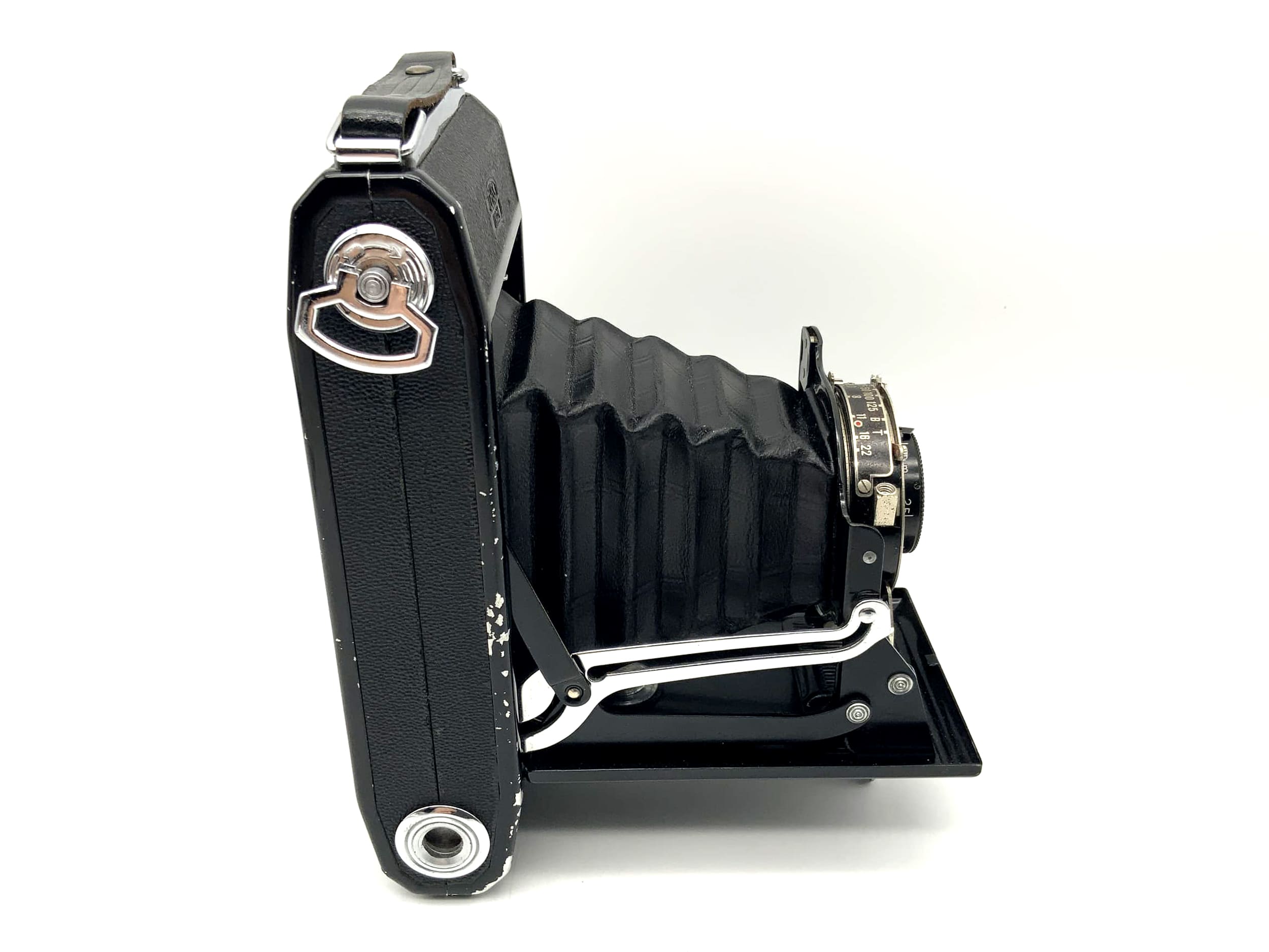 Zeiss Ikon Nettar 515/2 folding camera with Novar Anastigmat 1:6.3 F10.5cm Telma