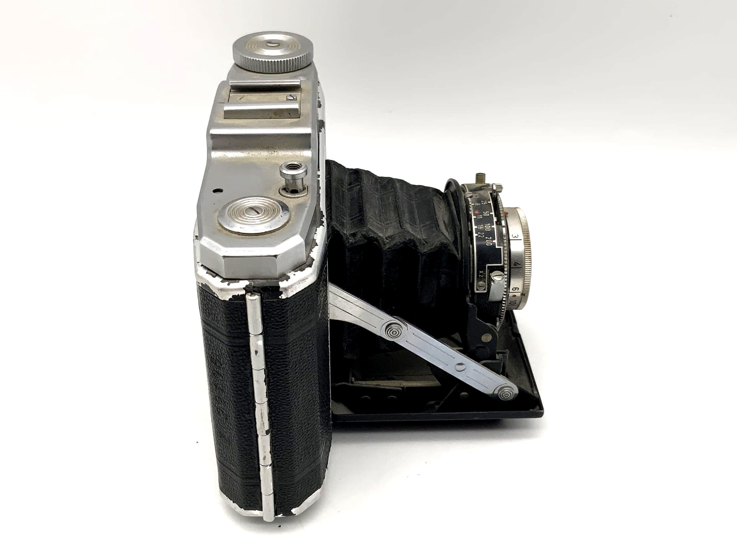 Zeiss Ikon Nettar 518/16 folding camera with Novar Anastigmat 1:6.3 f=75mm Vero