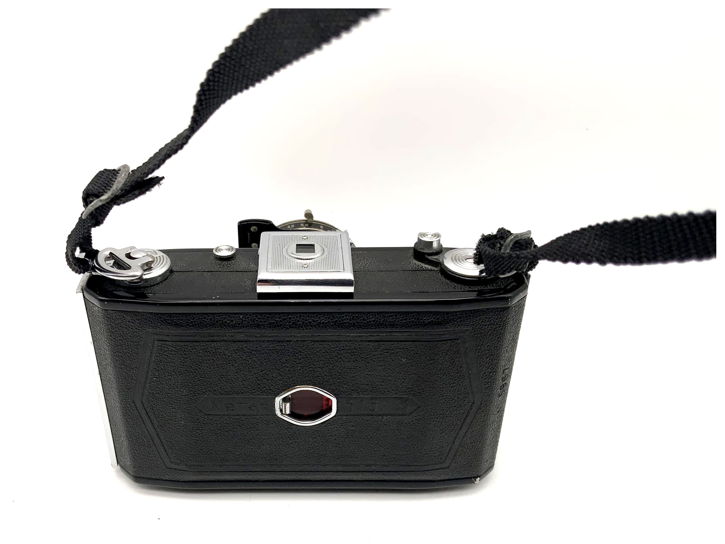 Zeiss Ikon Nettar 515/16 folding camera with Anastigmat 1:4.5 f=7.5cm