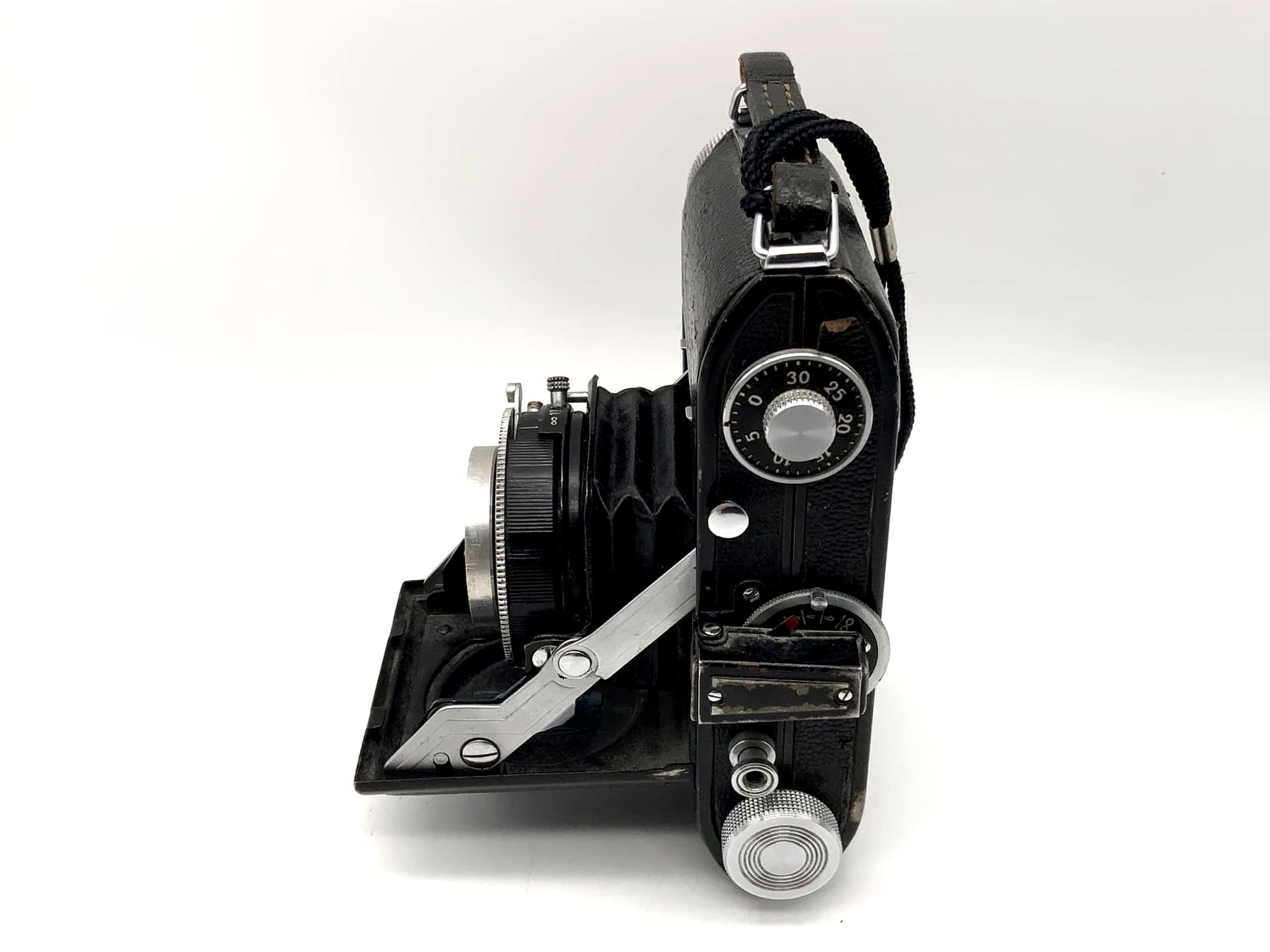 Balda Beltica folding camera with Meyer-Optik Trioplan 1:2.9 / 50 Cludor lens