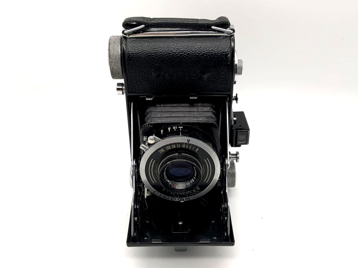 Balda Beltica folding camera with Carl Zeiss Tessar 1:3.5 f=5cm red T Cludor