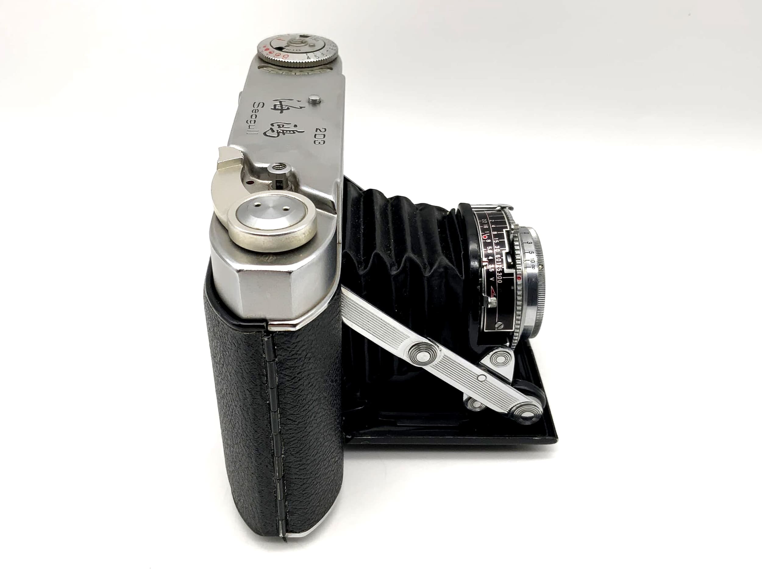 Seagull 203 folding camera with S-111-2 3.5/75 lens, defective