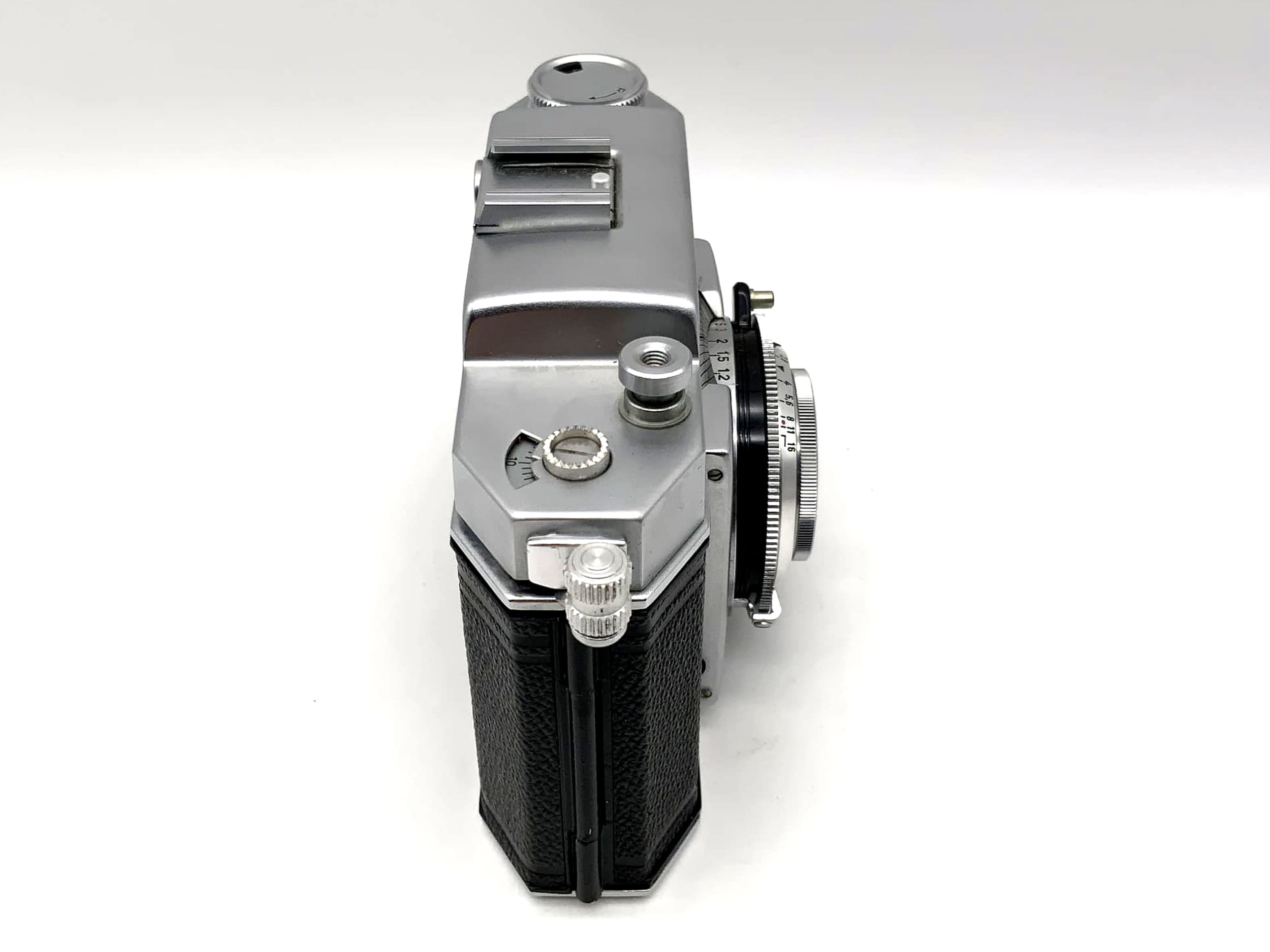 Agfa Karat folding camera with Solagon 1:2 / 50 Prontor-SVS defect