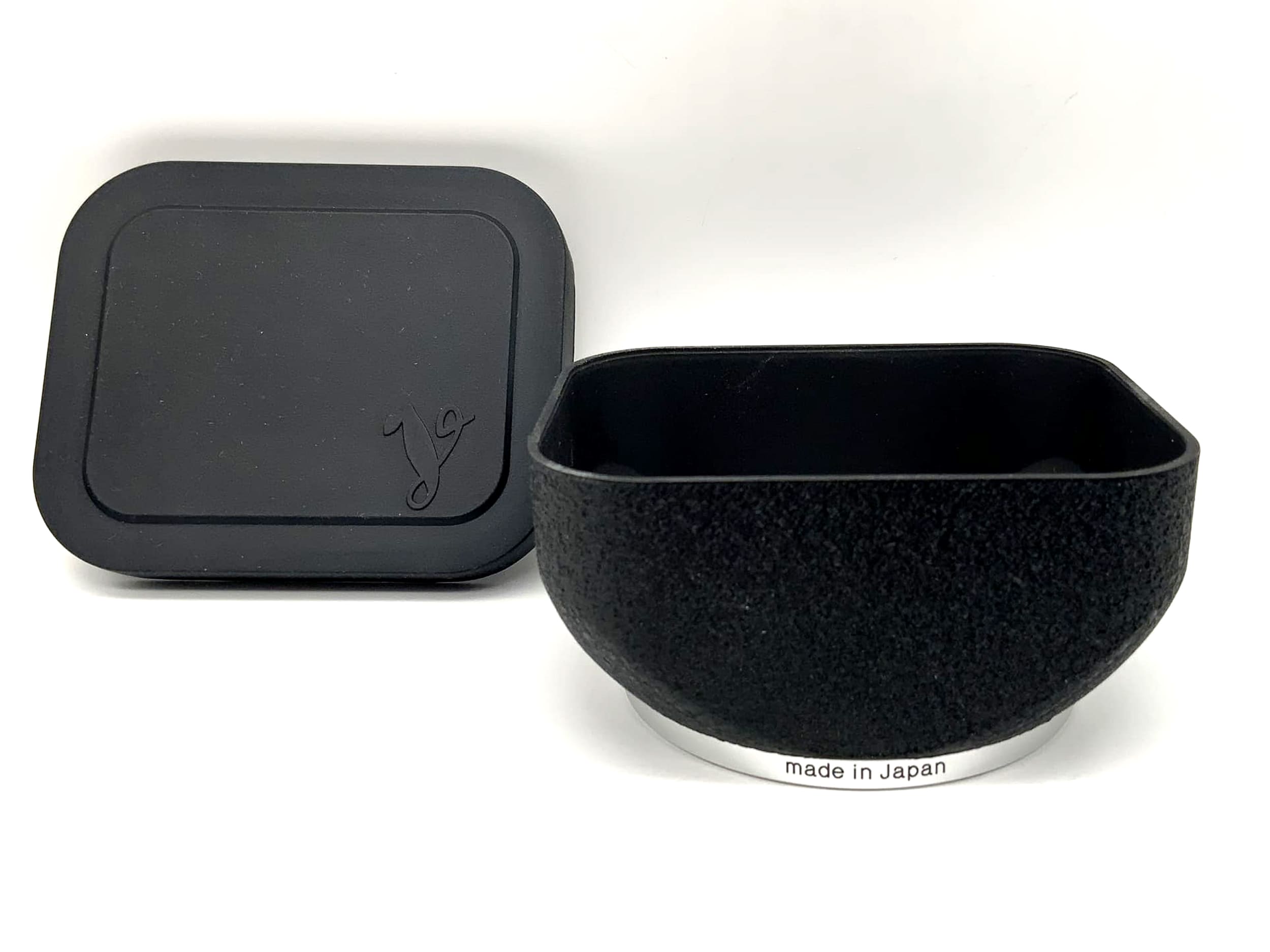 Voigtländer 75mm/F2.5 SL lens hood for Color-Heliar lens hood