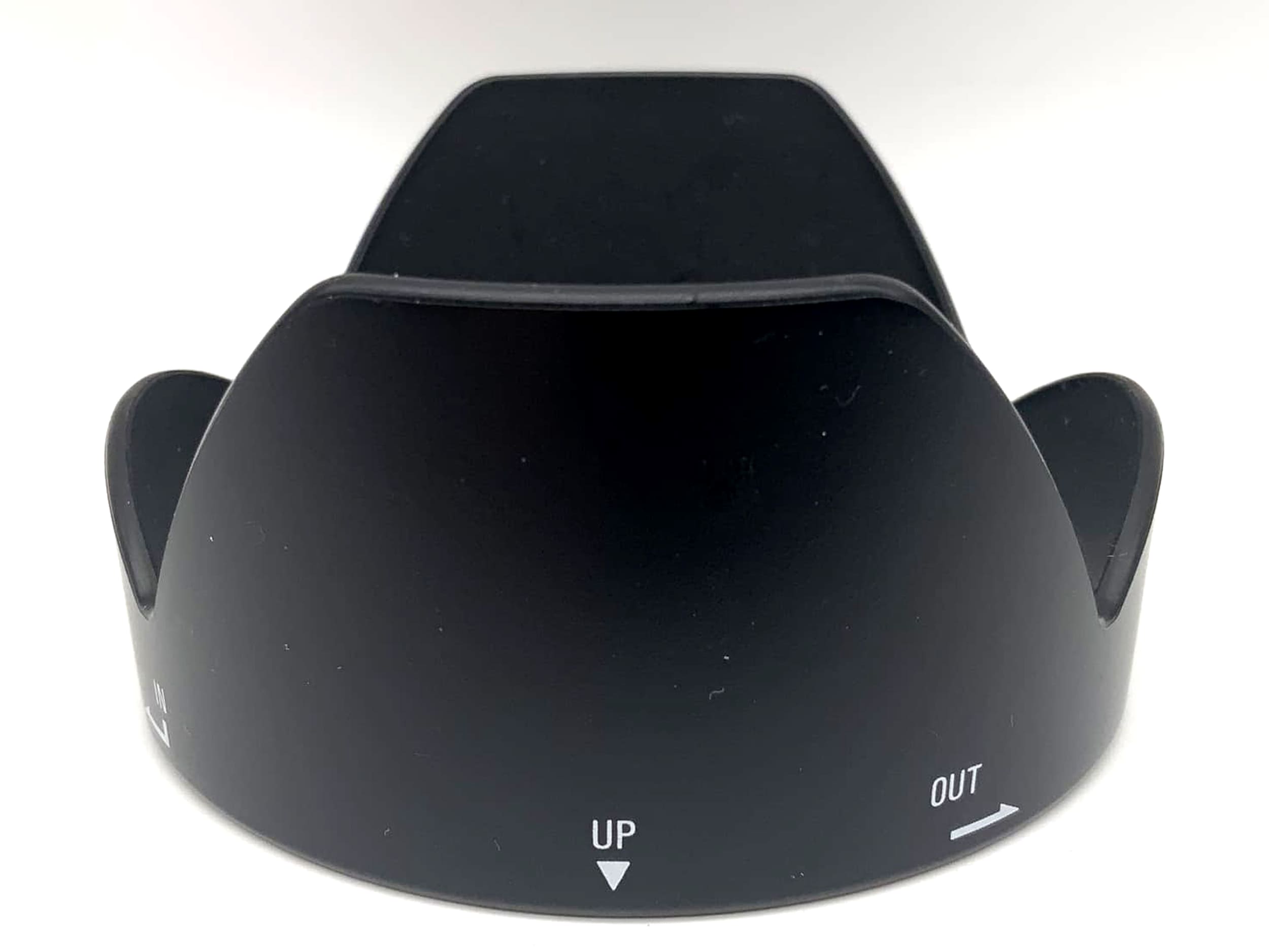 Sigma 770-03 lens hood, also for Sigma 28-105mm 2.8-4 lens hood.