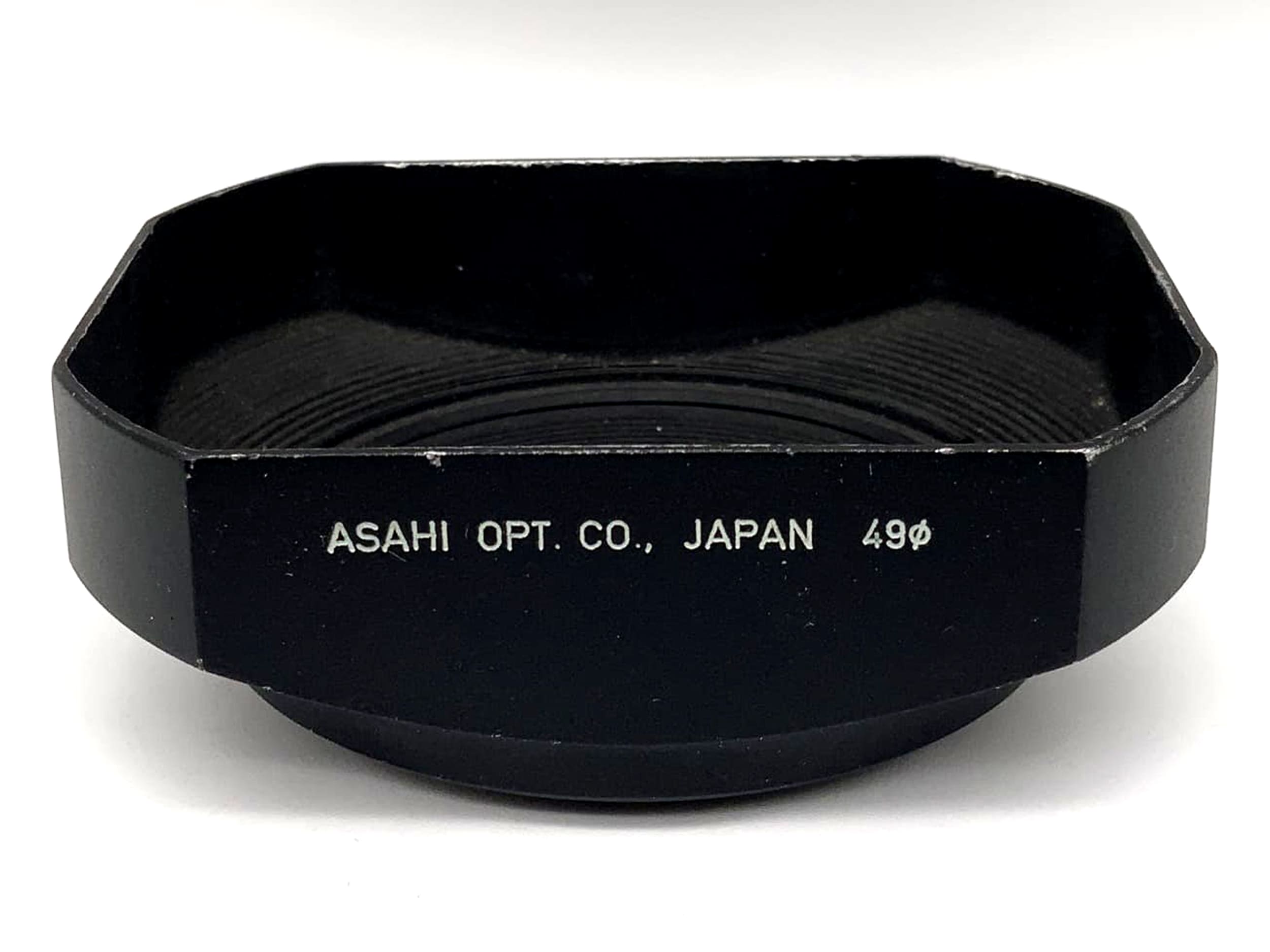 Asahi Pentax Takumar 1:2 35mm 1:3.5 35mm lens hood