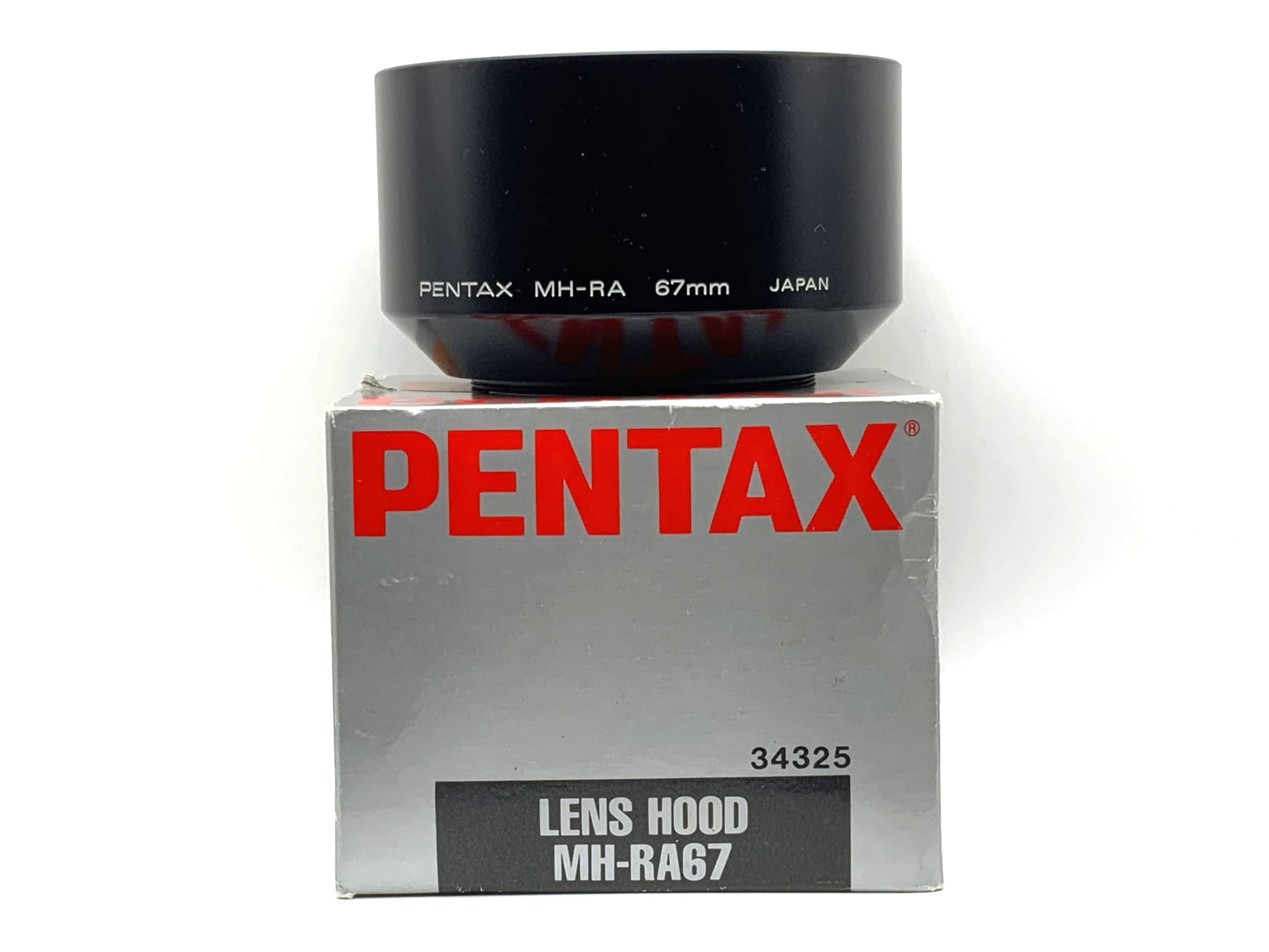 Pentax MH-RA67 lens hood in original packaging, 67mm Pentax 645 lens hood, sunshade