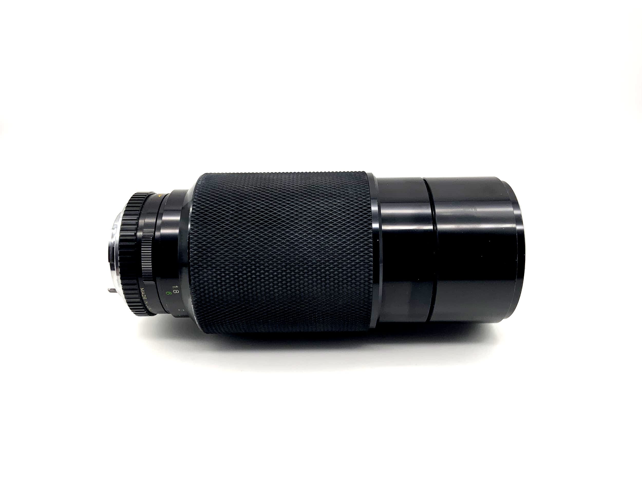 Soligor 70-222mm 1:3.5 Lens MC Auto Zoom Macro Camera Lens (Yashica/Contax)