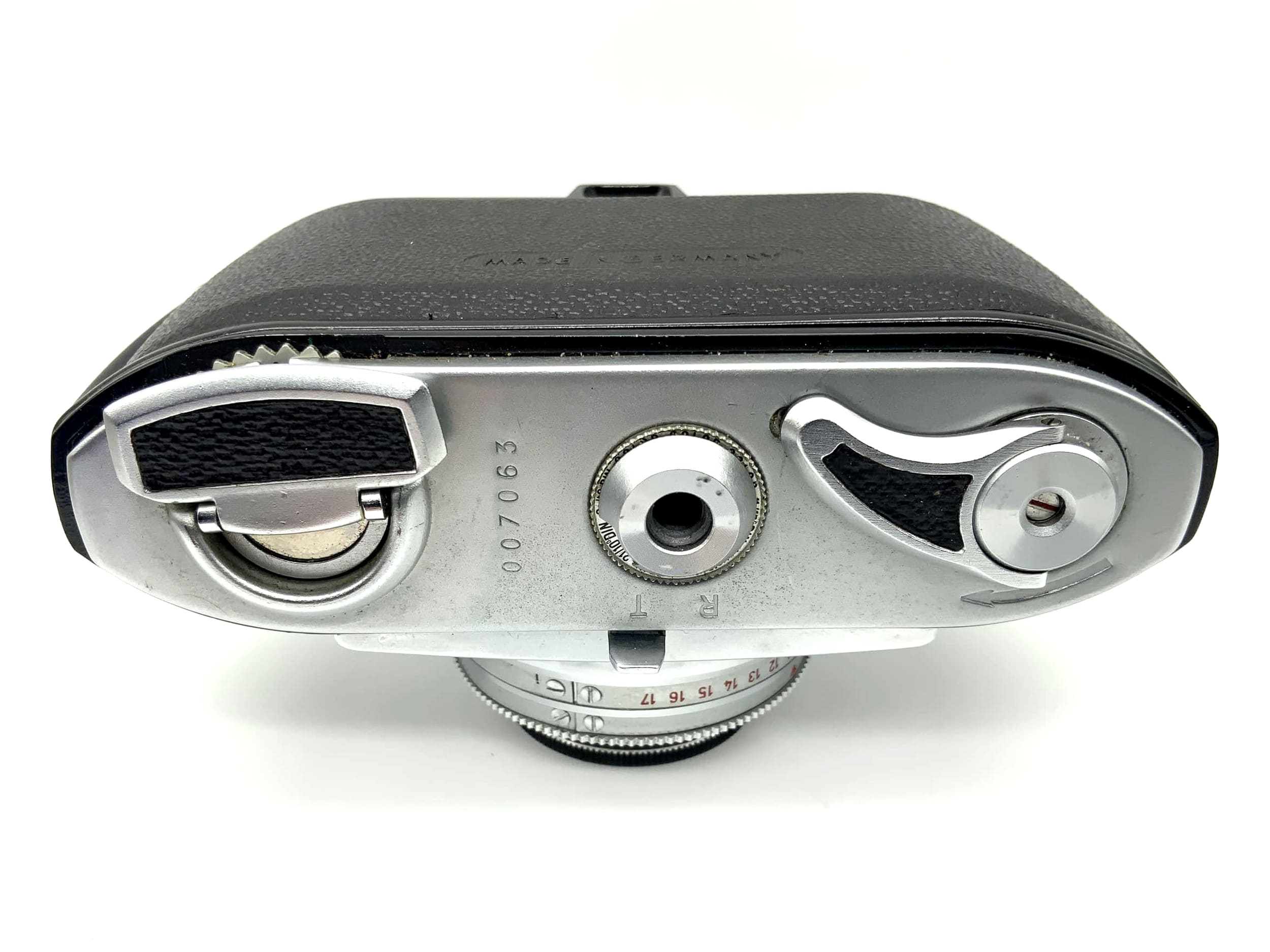 Balda Baldessa I viewfinder camera with Isco Göttingen Westanar 1:2.8/45 Prontor-SVS