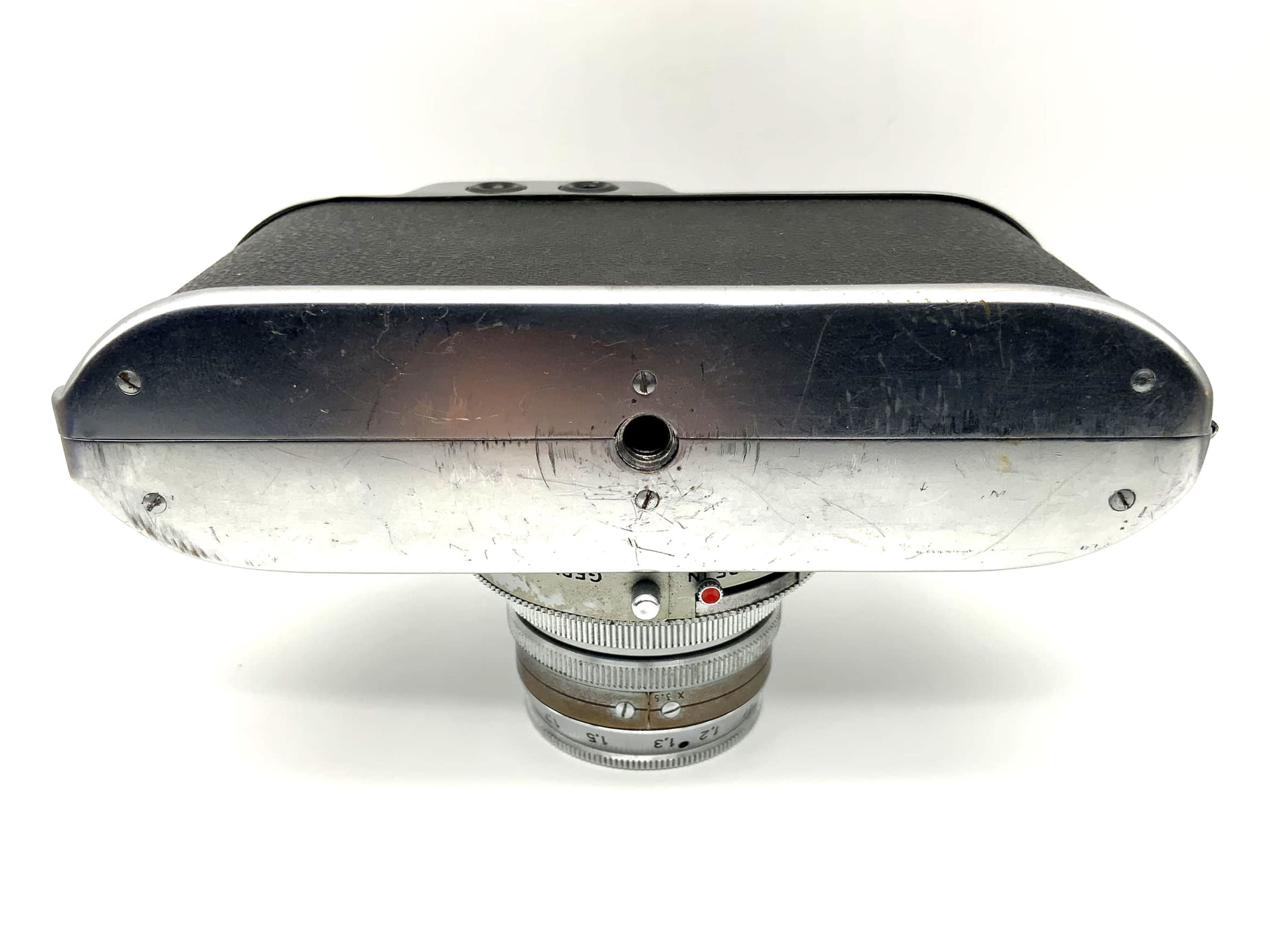 Aka Akarette viewfinder camera with Schneider-Kreuznach Xenar 1:3.5/50 Prontor-S