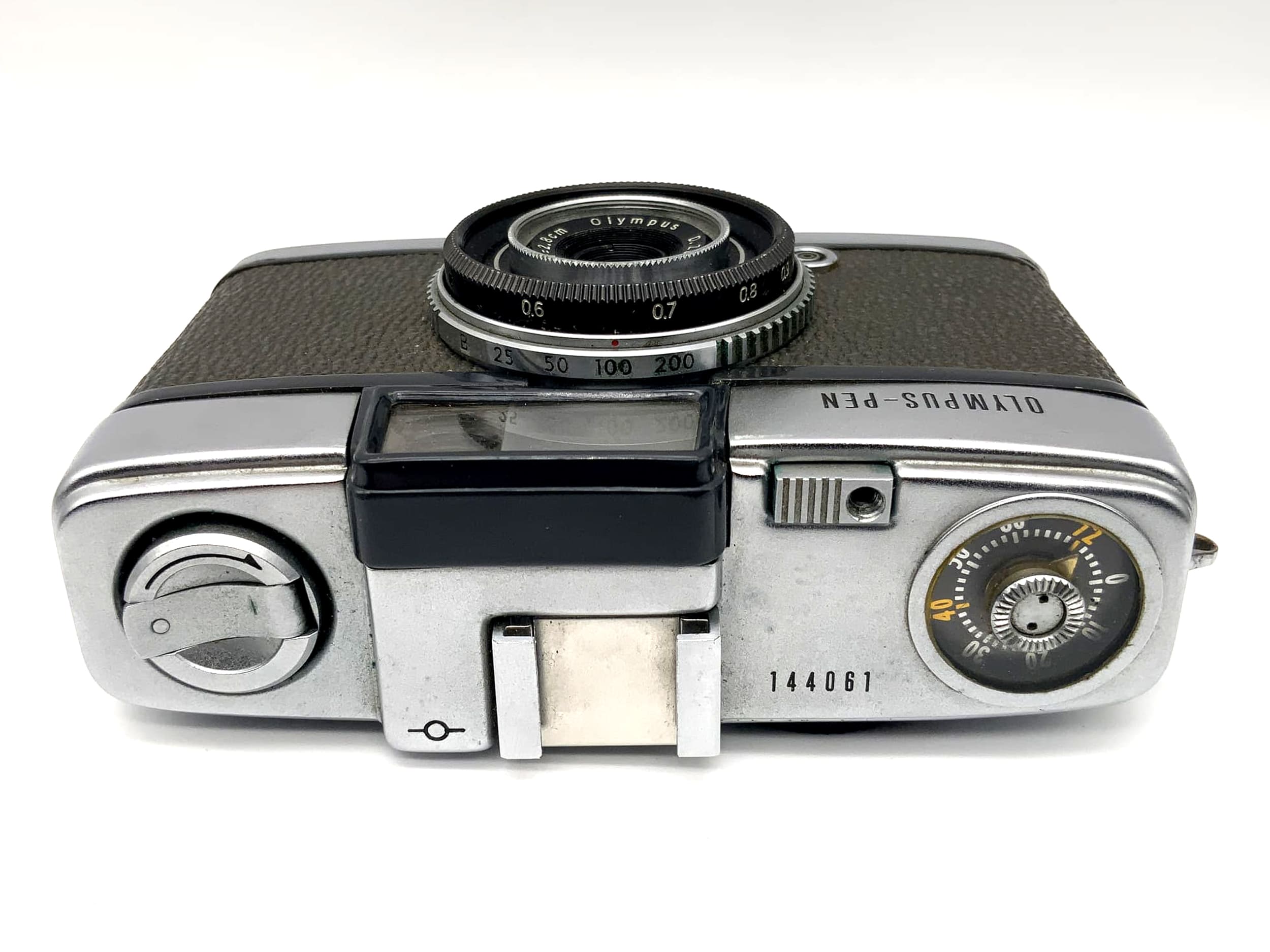 Olympus Pen viewfinder camera with D.Zuiko 1:3.5 f=2.8cm compact camera analog camera