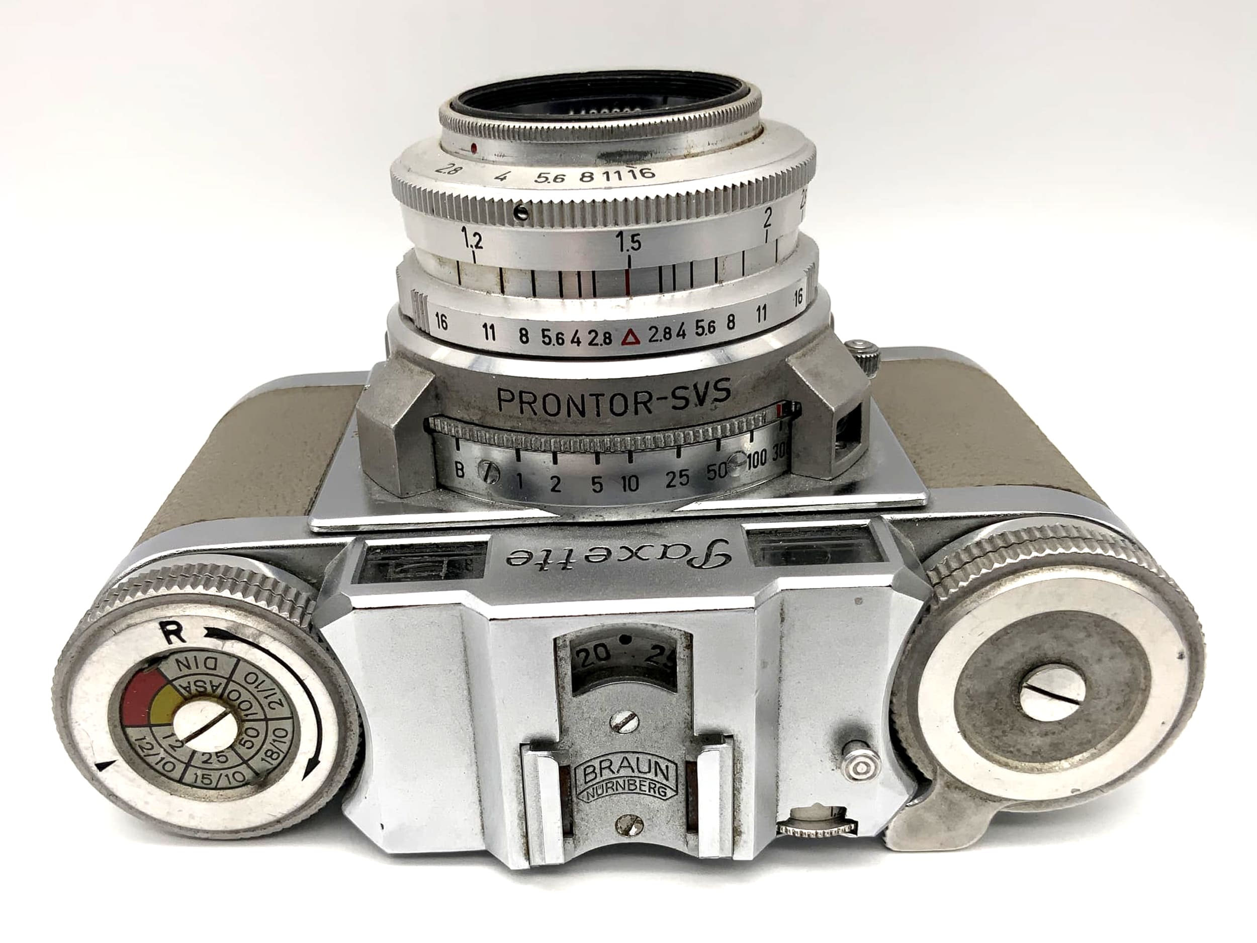 Braun Paxette viewfinder camera + Steinheil München Cassarit 2.8/45 Prontor-SVS grey