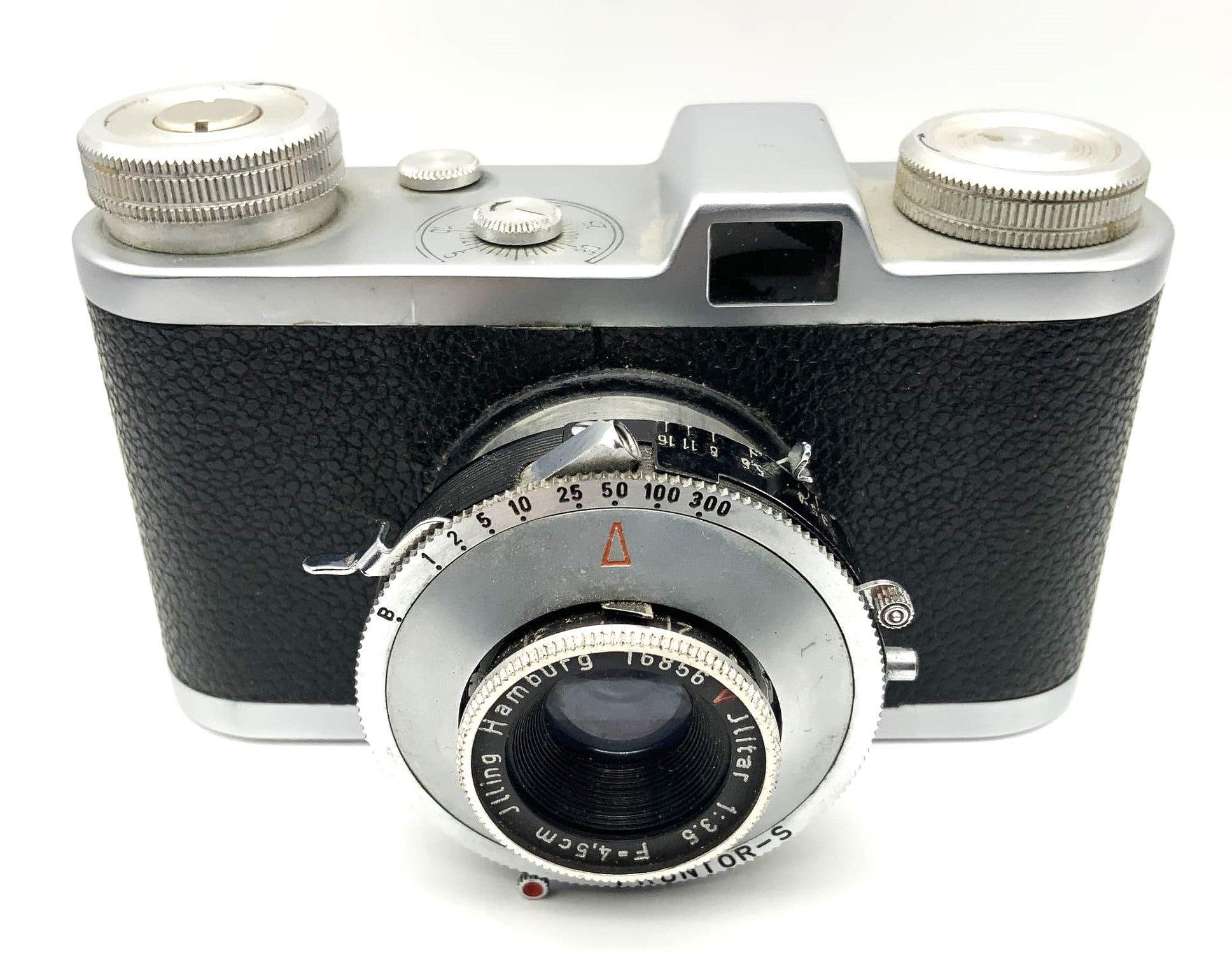 Iloca II rangefinder camera with Ilitar 1:3.5 F=4.5cm Prontor-S