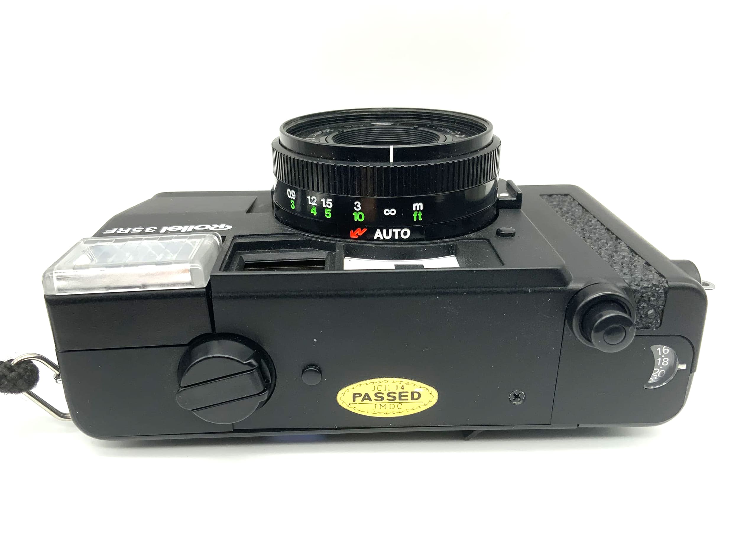 Rollei 35 RF viewfinder camera with 38mm 1:2.8 Rollei lens, compact camera, analog camera