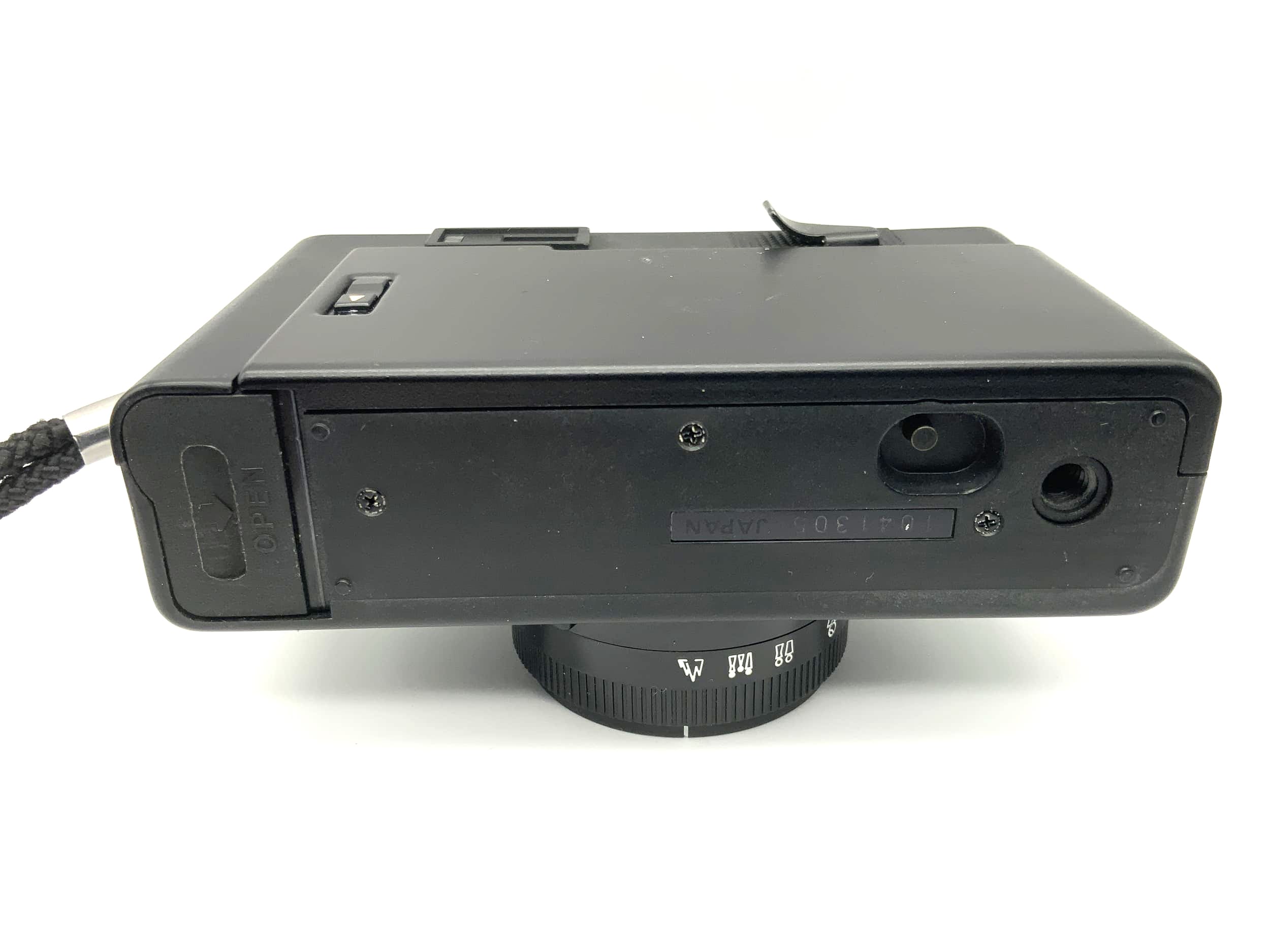 Rollei 35 RF viewfinder camera with 38mm 1:2.8 Rollei lens, compact camera, analog camera