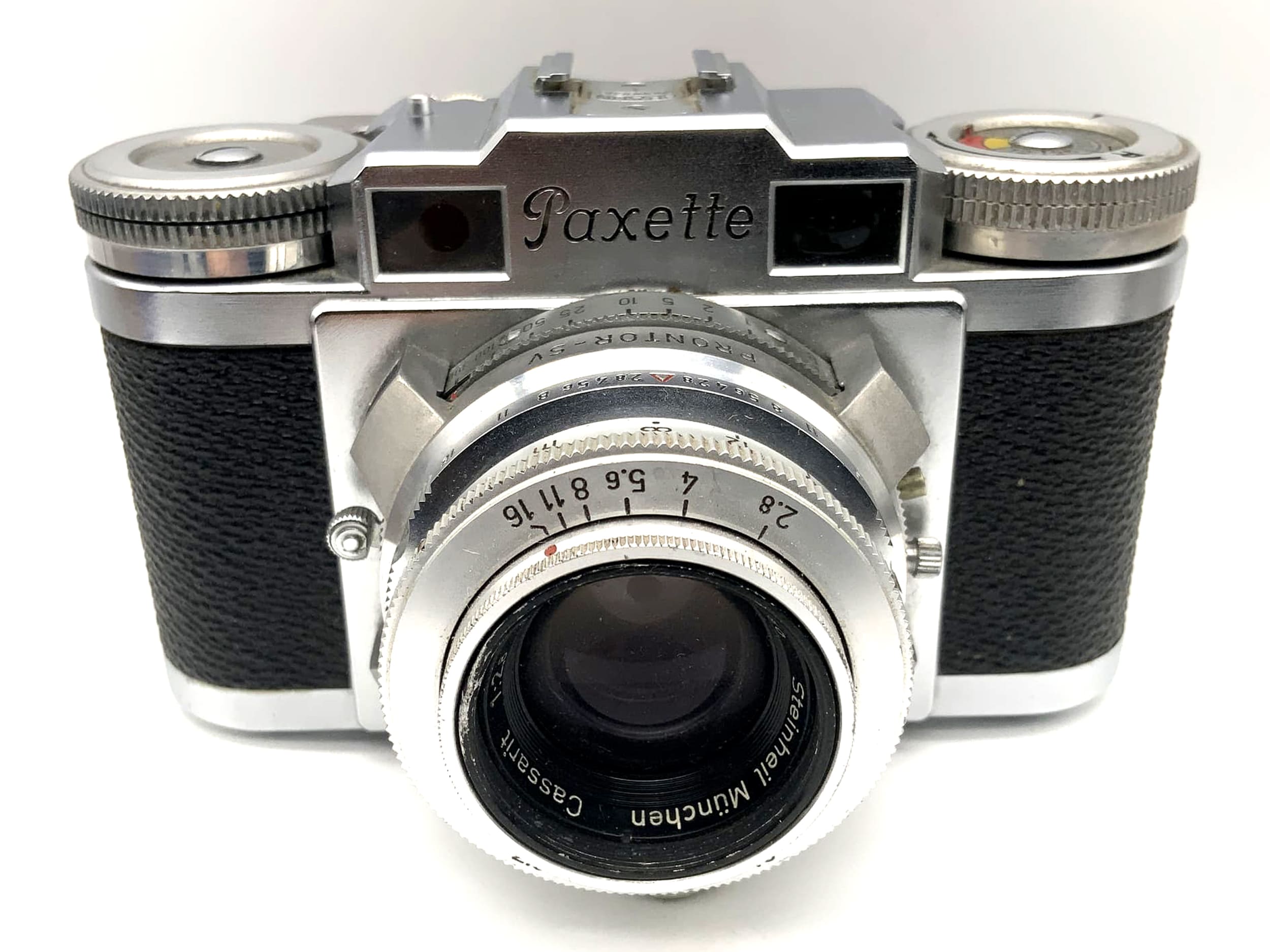 Braun Paxette viewfinder camera + Steinheil München Cassarit 1:2.8 f=45mm Prontor-SV