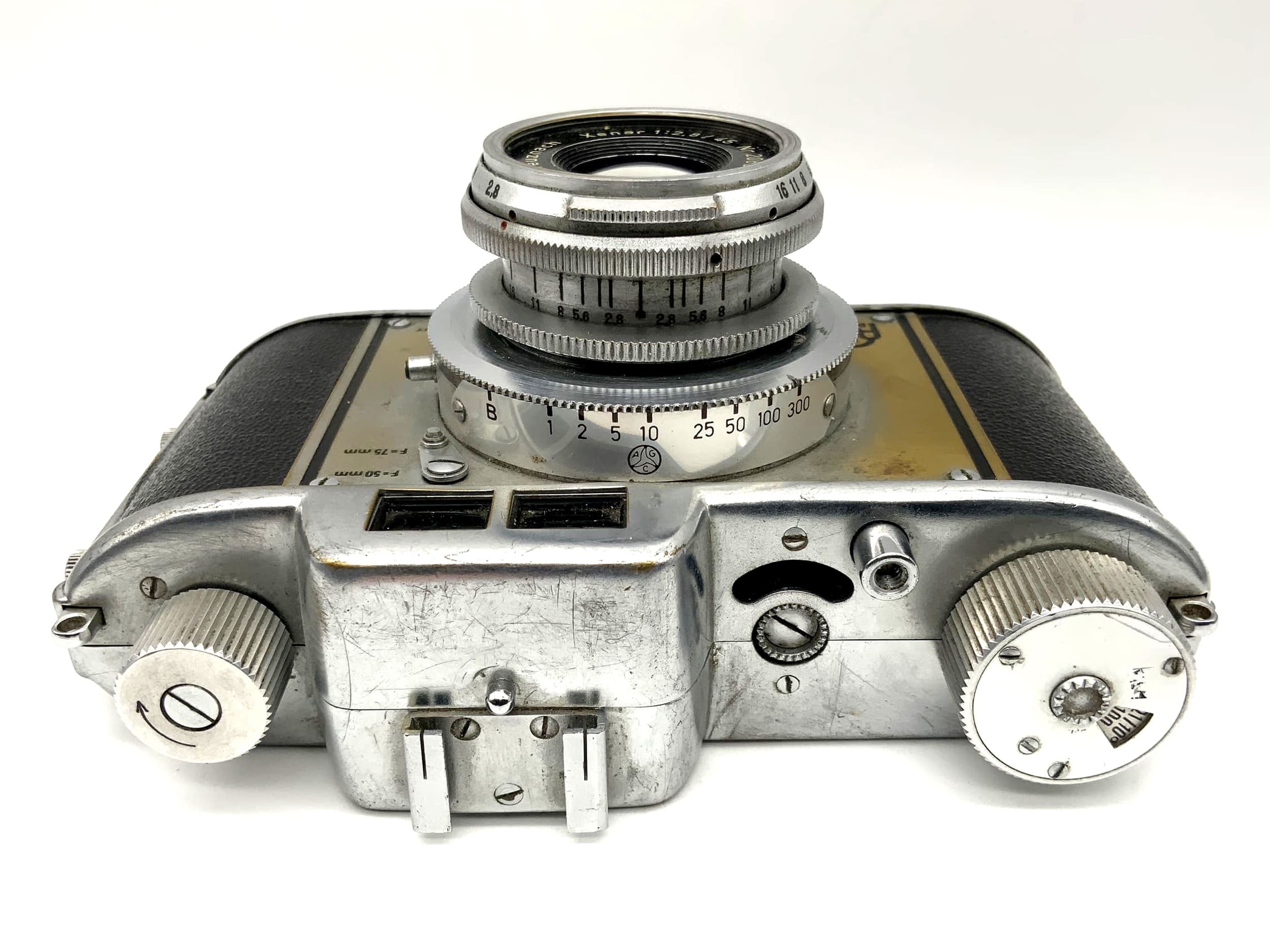 Aka Akarette viewfinder camera with Schneider Kreuznach Xenar 2.8/45mm lens