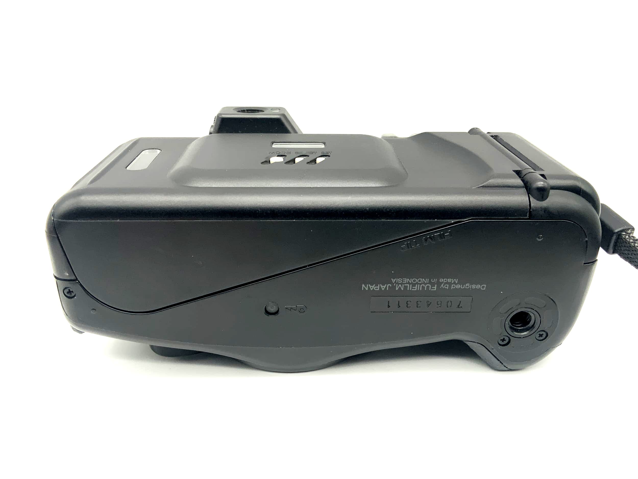 Fuji DL-1000 Zoom Date Point&amp;Shoot with Fujinon Zoom 35-80mm analog camera 35mm