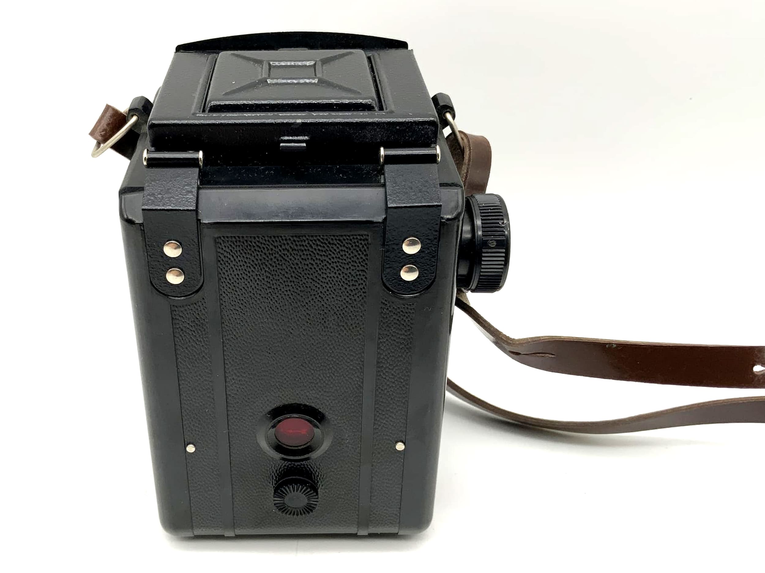 Lomo Lubitel 2 TLR with T-22 4.5/75 USSR medium format 6x6 twin-lens reflex camera